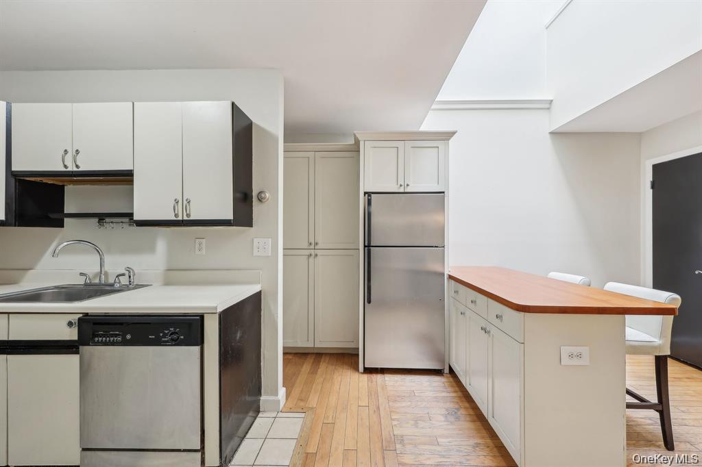 215 Washington Street, Unit 19 photo 5