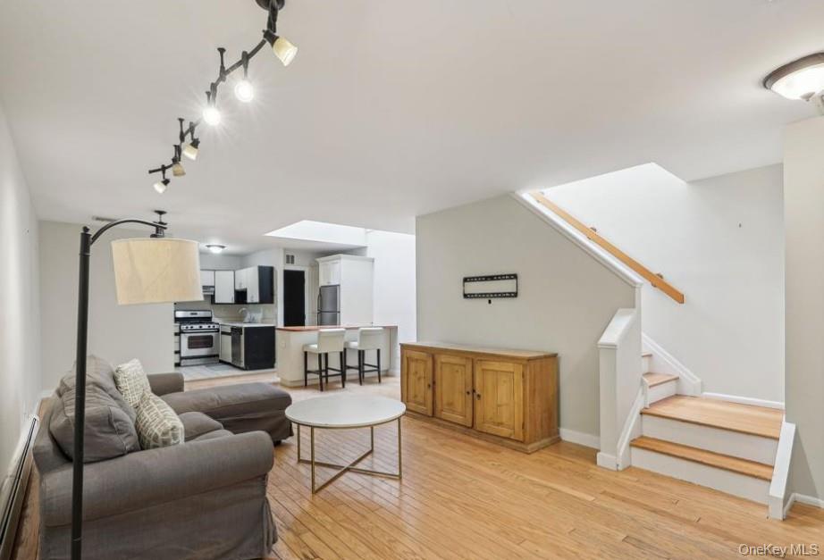 215 Washington Street, Unit 19 photo 4