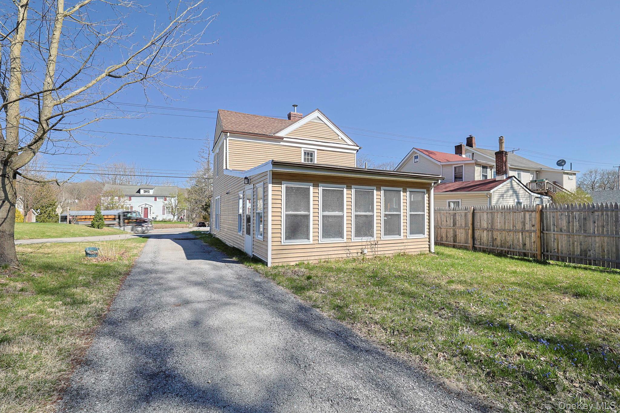 1666 Main Street – For Sale photo 2
