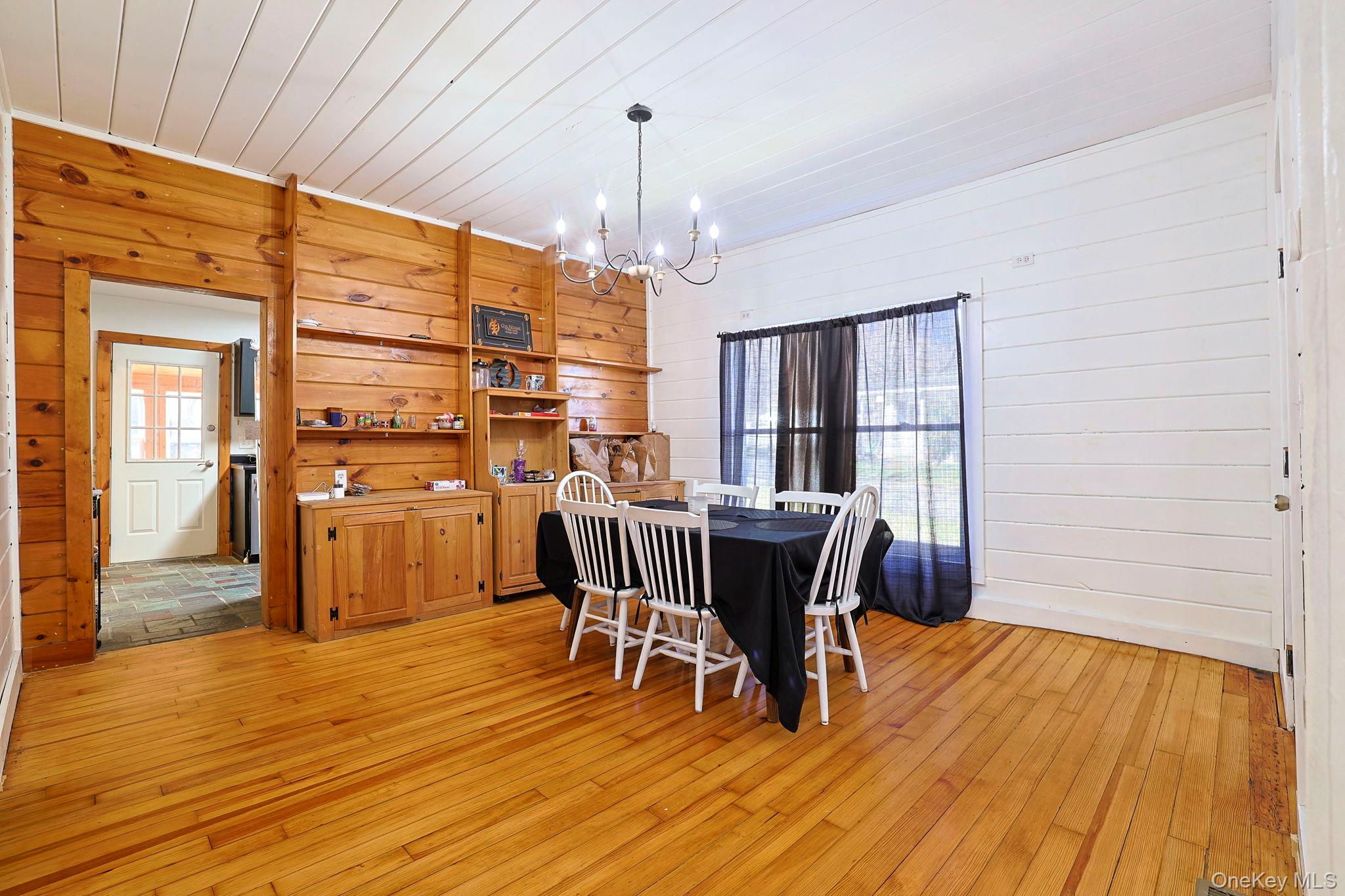 1666 Main Street – For Sale photo 6