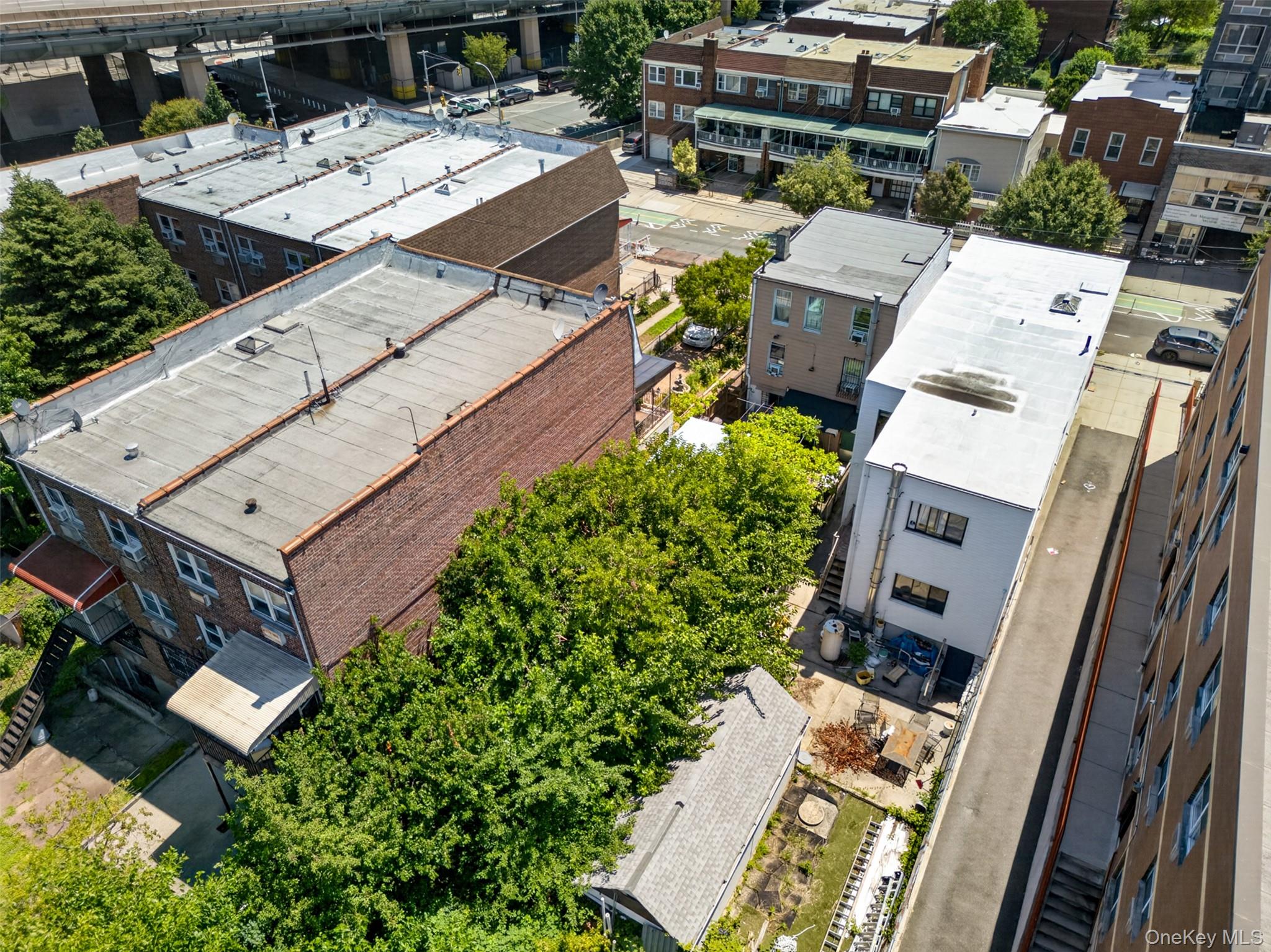 25-14 Crescent Street – For Sale