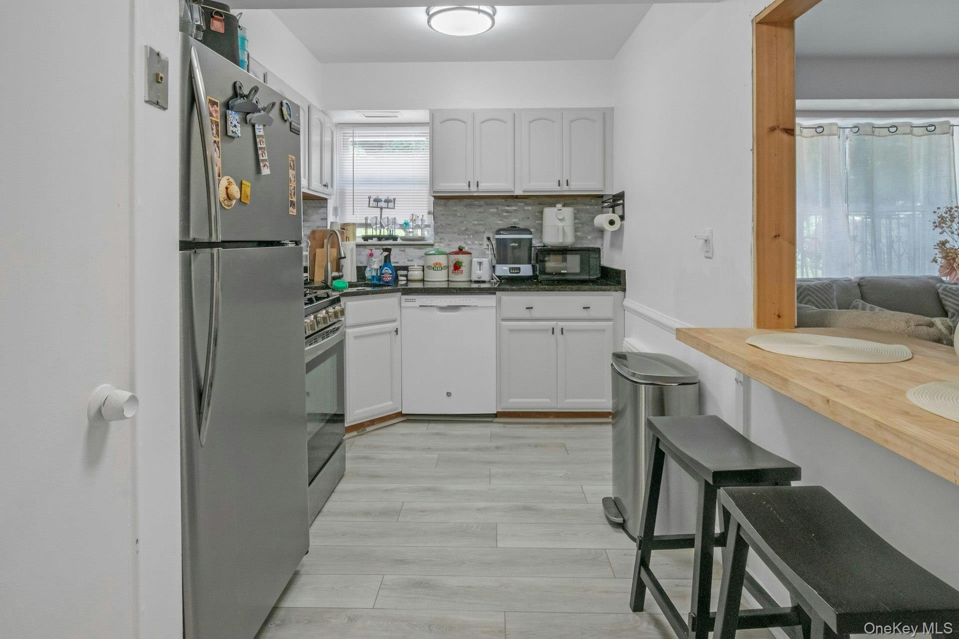 129-3 S Highland Avenue, Unit A2 photo 6