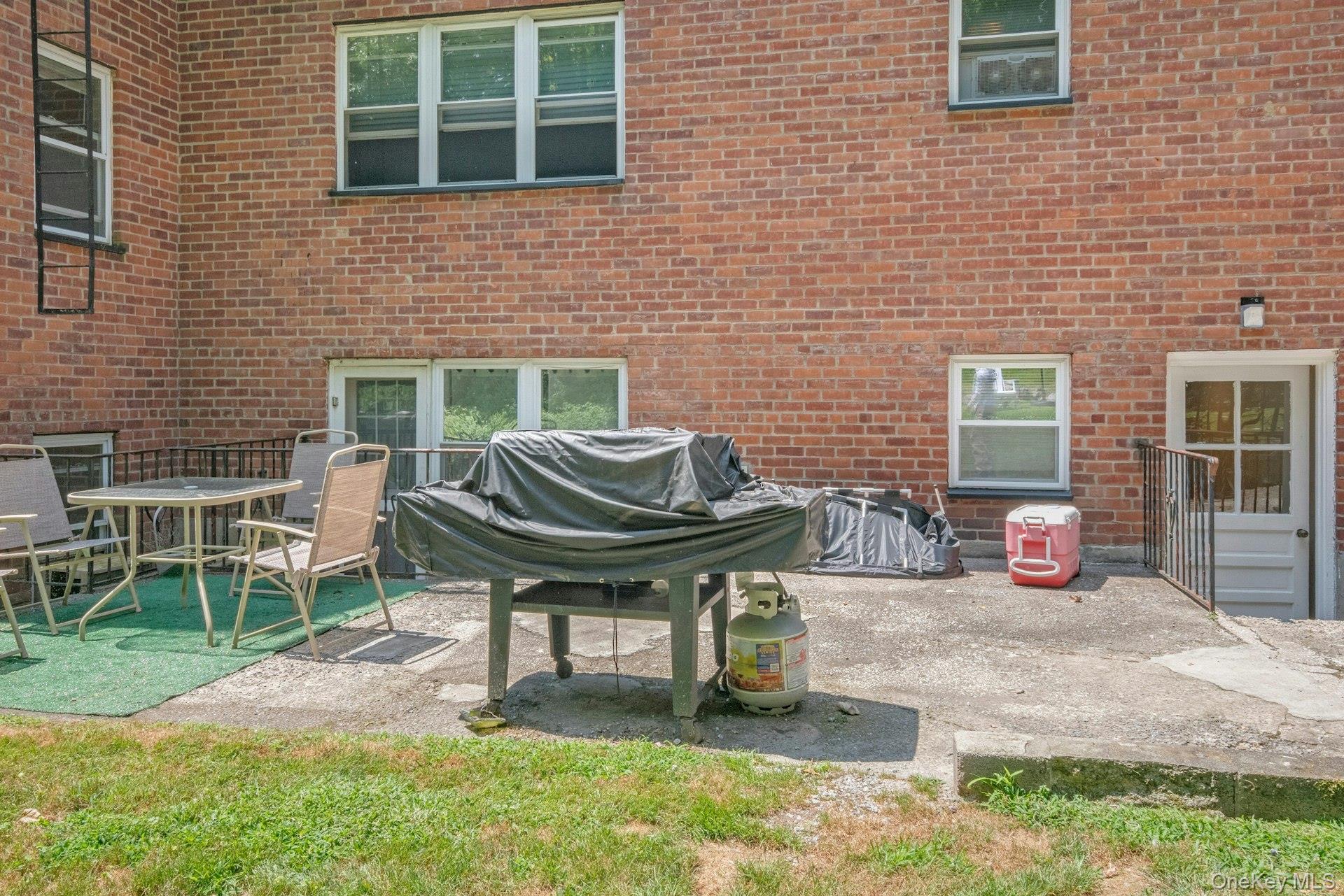 129-3 S Highland Avenue, Unit A2 photo 12