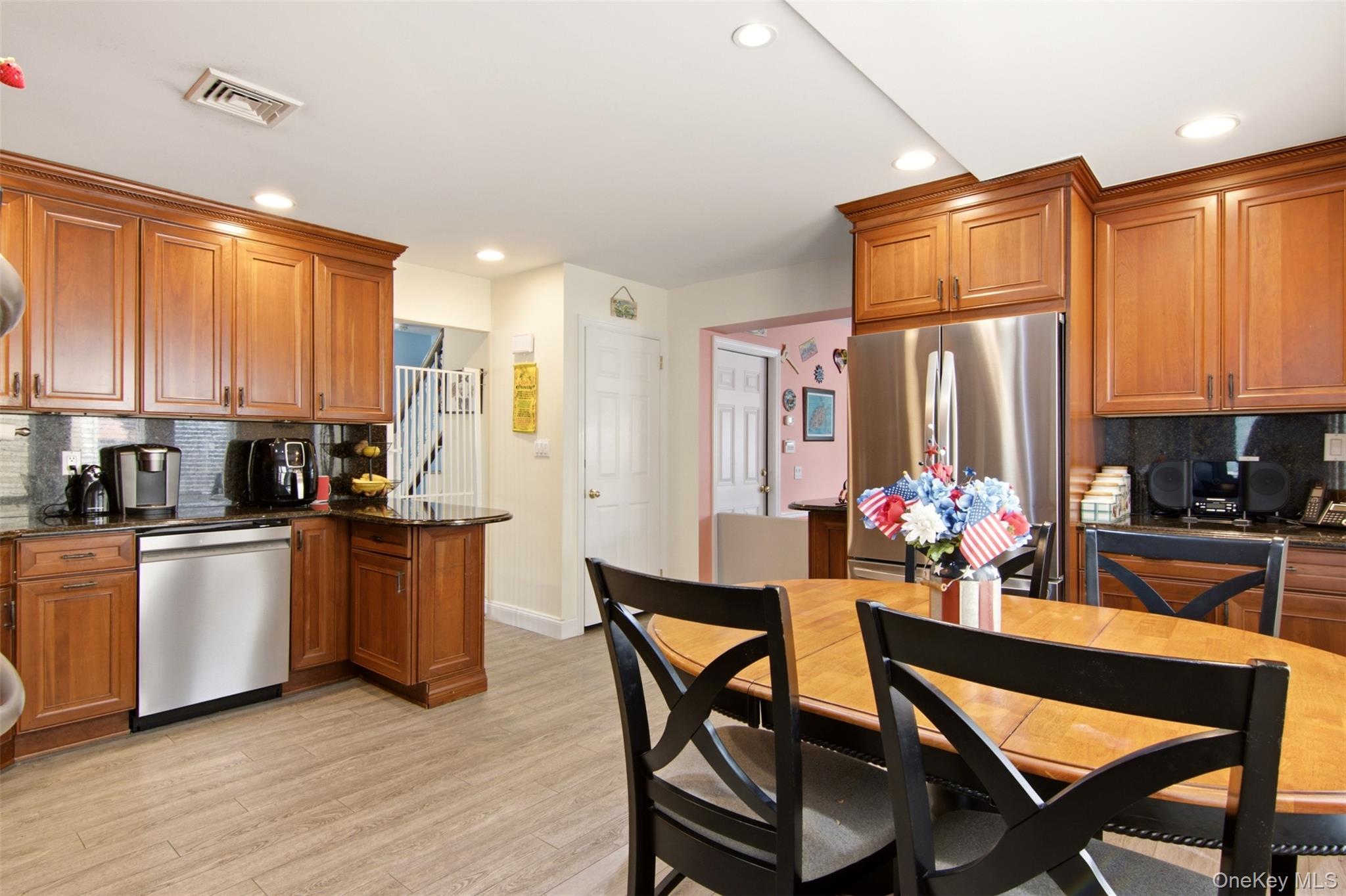 1 Geoffrey Avenue – For Sale photo 27