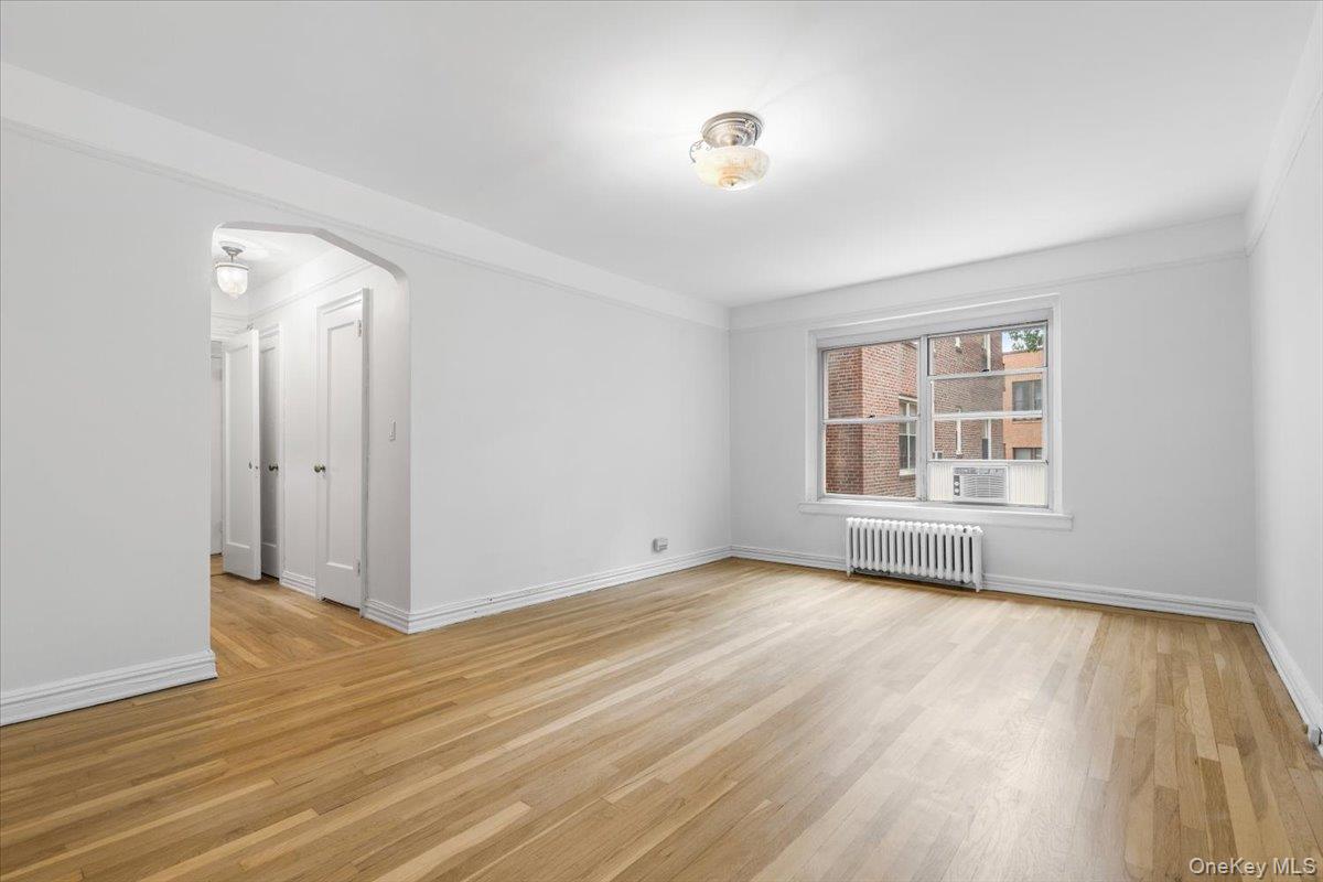 250 Bronxville Road, Unit 4H photo 9