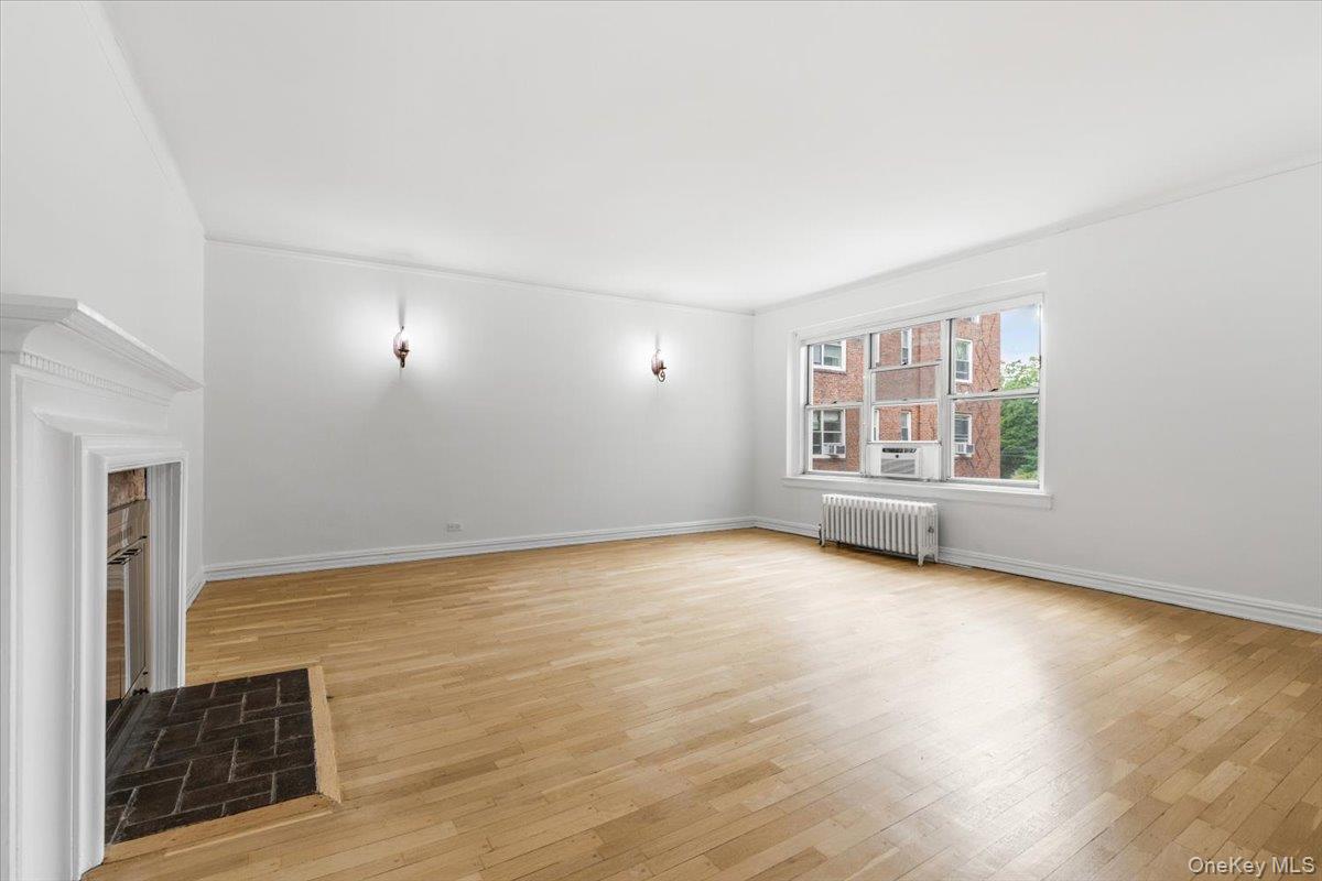250 Bronxville Road, Unit 4H photo 8