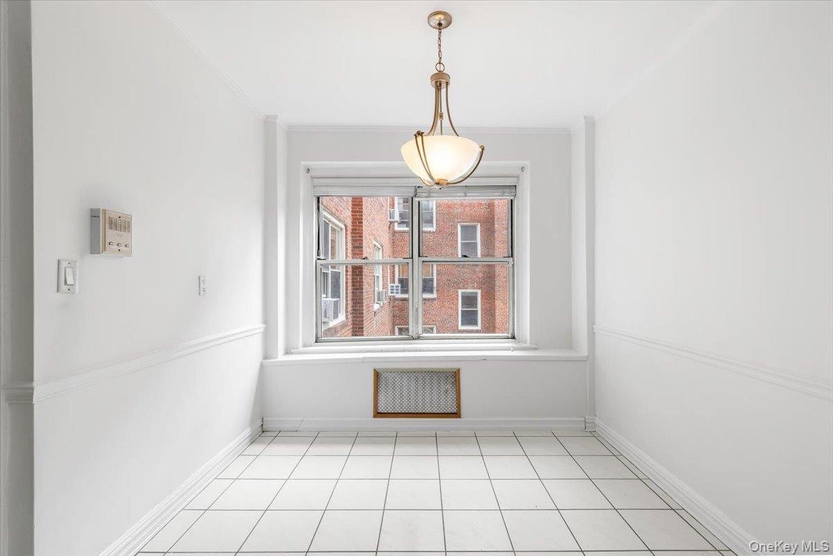 250 Bronxville Road, Unit 4H photo 15