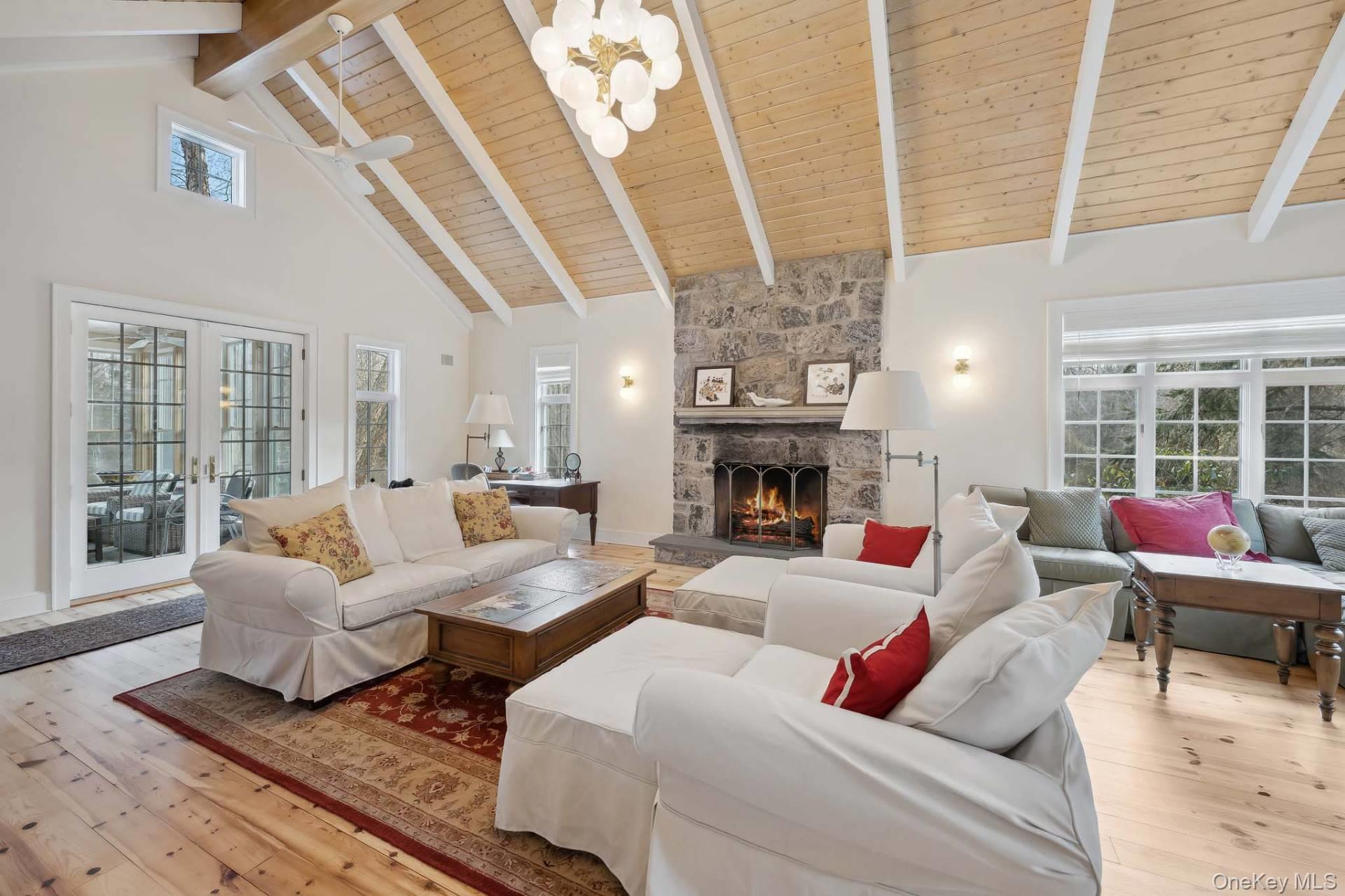 2527 Deerfield Road – For Sale photo 6