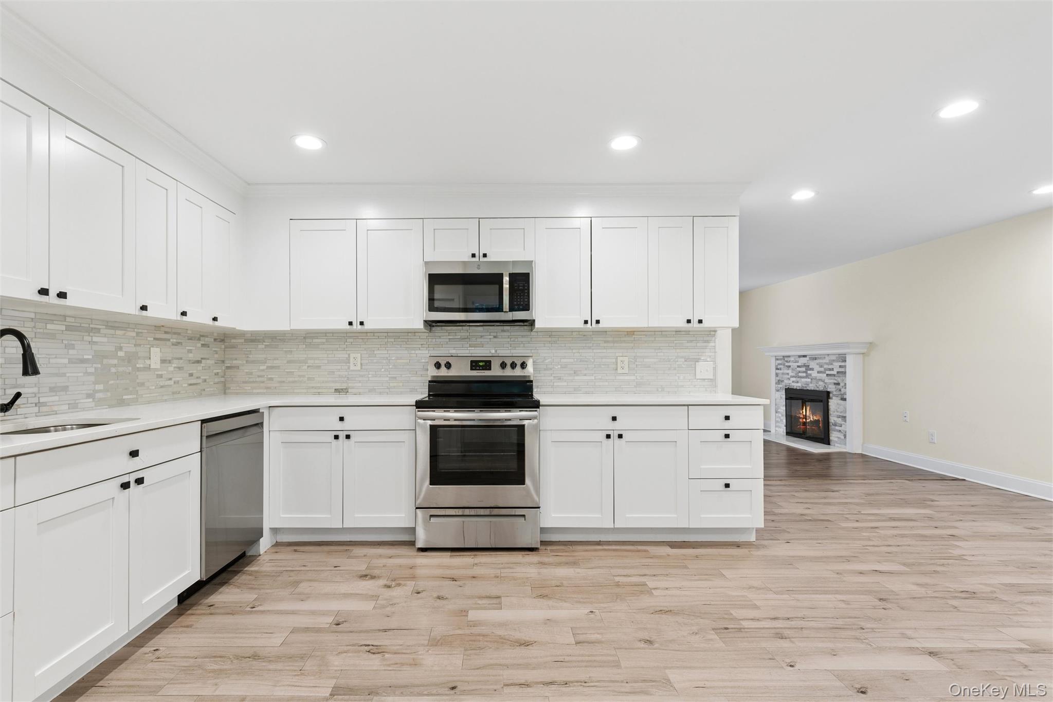 2639 N Wading River Road – For Sale photo 15