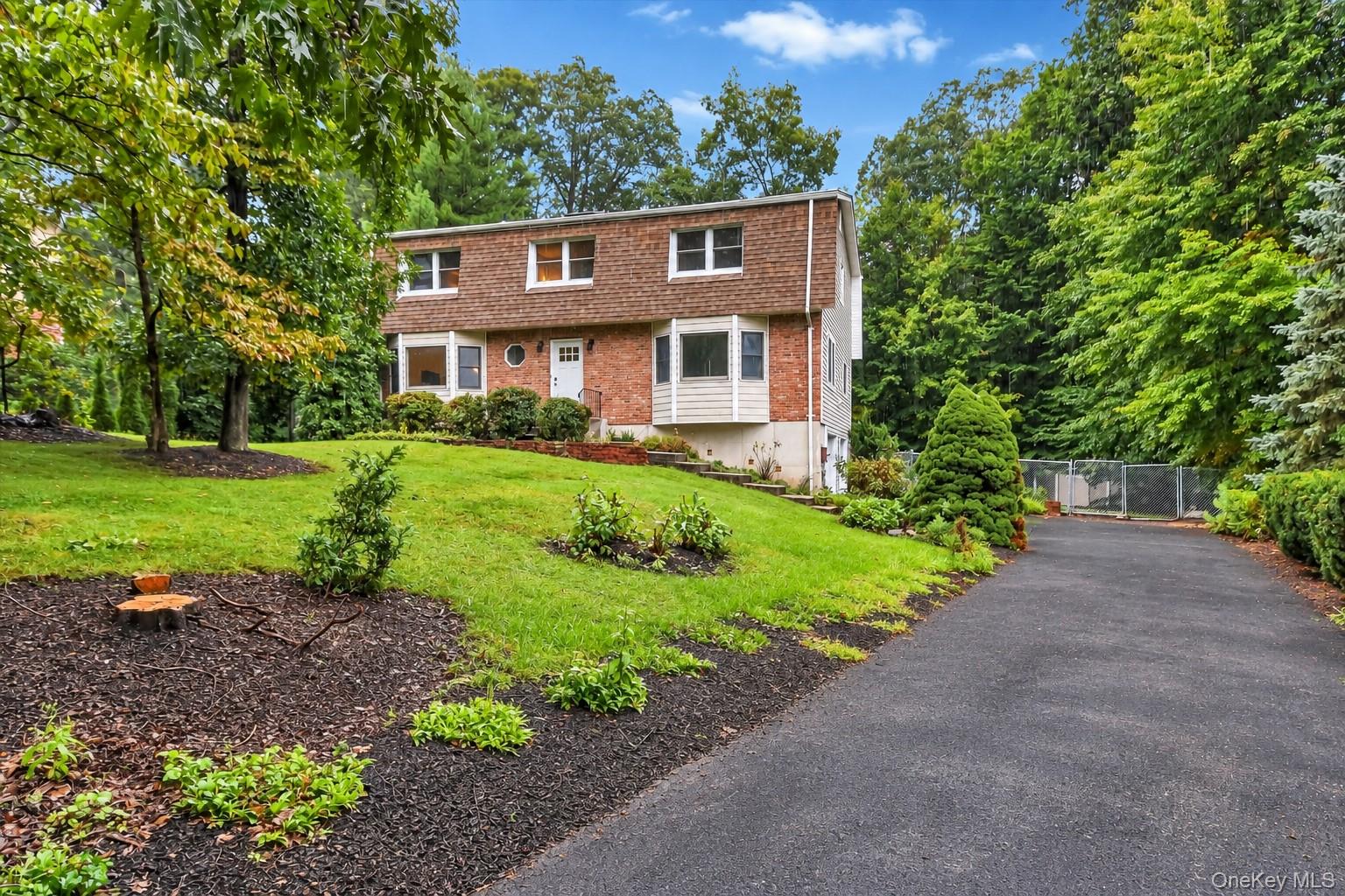17 Esquire Road – For Rent