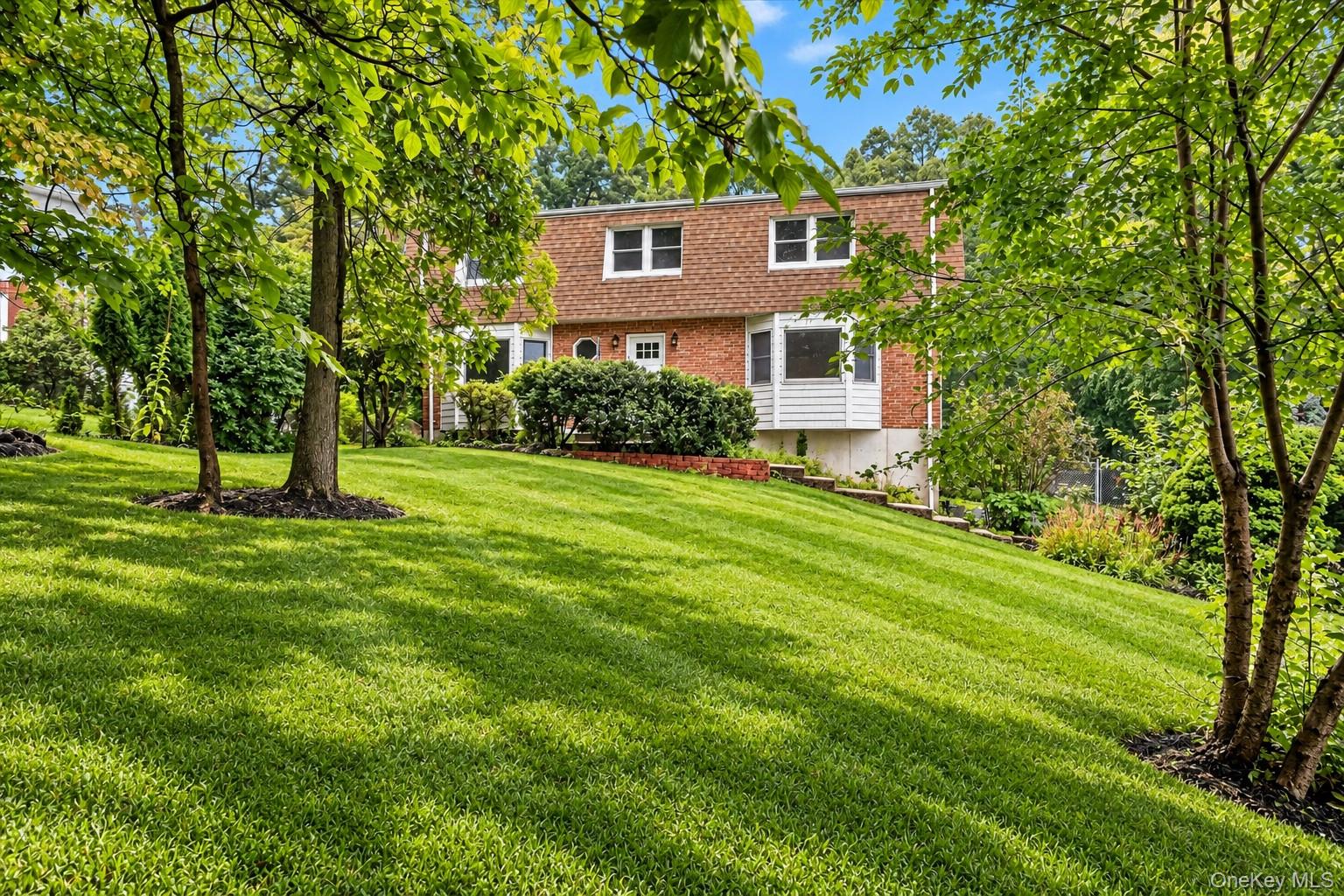 17 Esquire Road – For Rent photo 2
