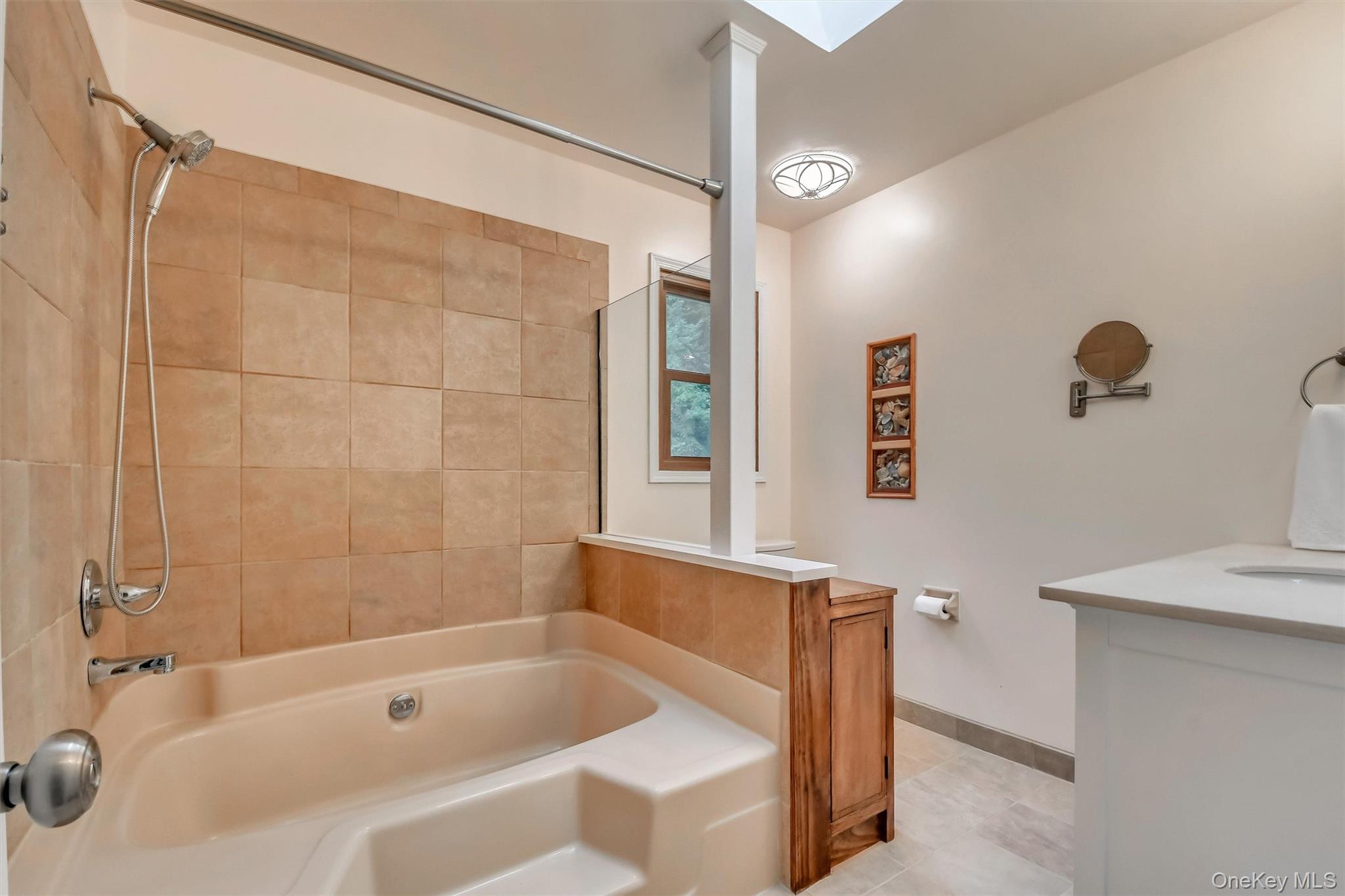 17 Esquire Road – For Rent photo 37