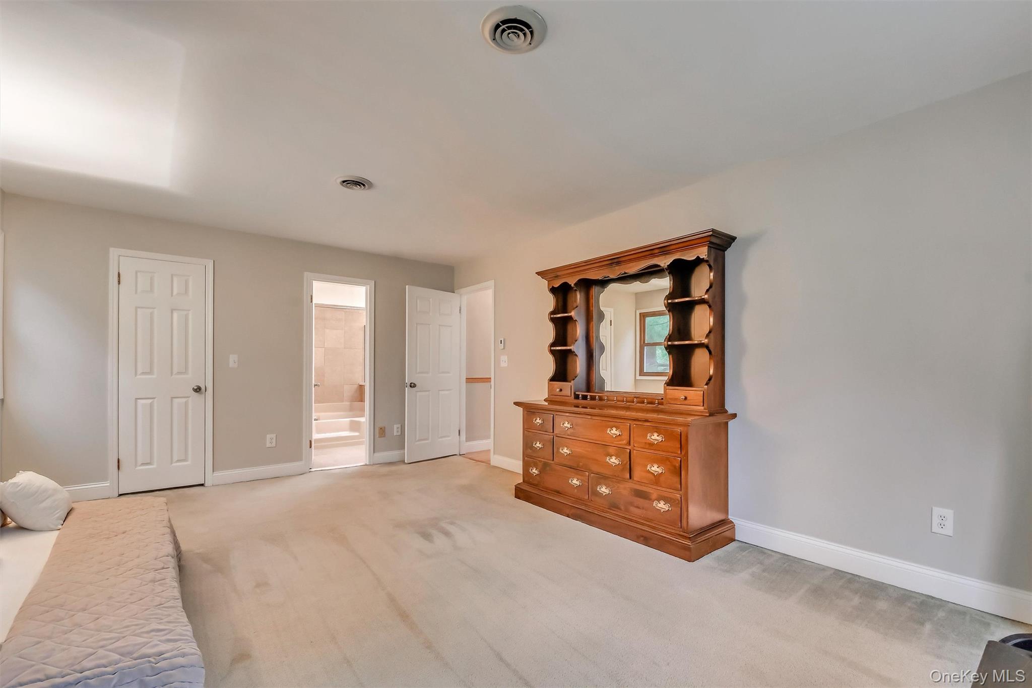 17 Esquire Road – For Rent photo 36