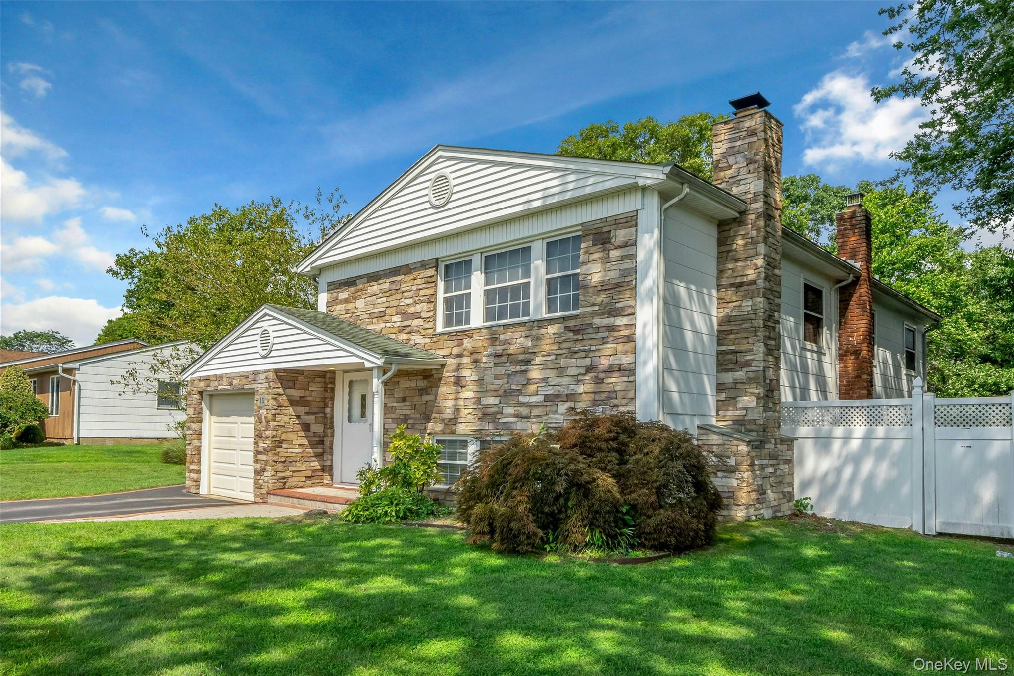 15 Greenbrier Lane – For Sale