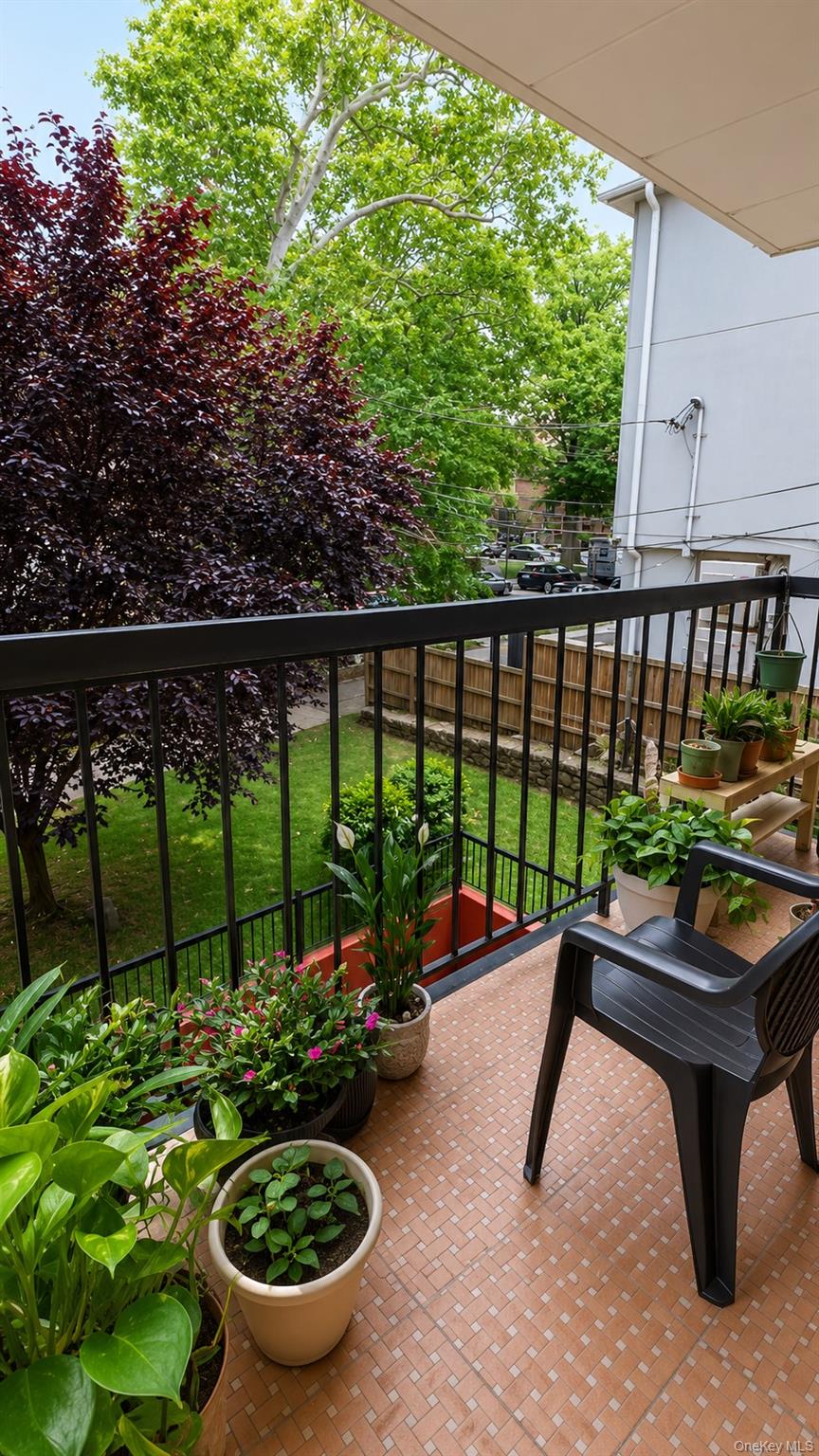 18016 Wexford Terrace, Unit 2B photo 8