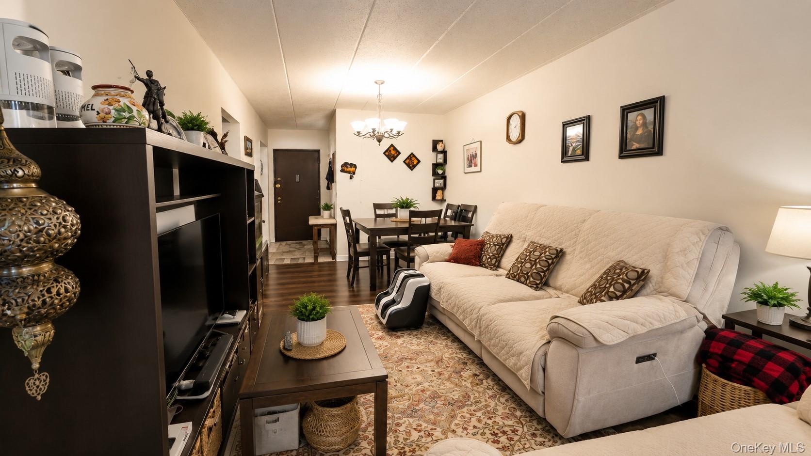 18016 Wexford Terrace, Unit 2B photo 2