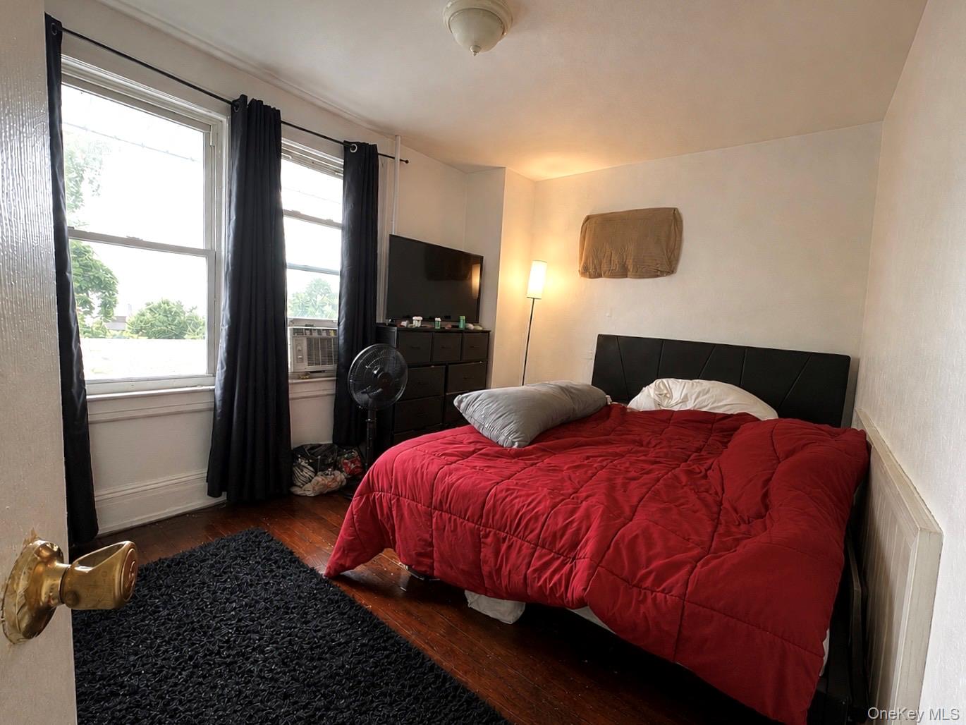 100-49 198th Street – For Sale photo 10