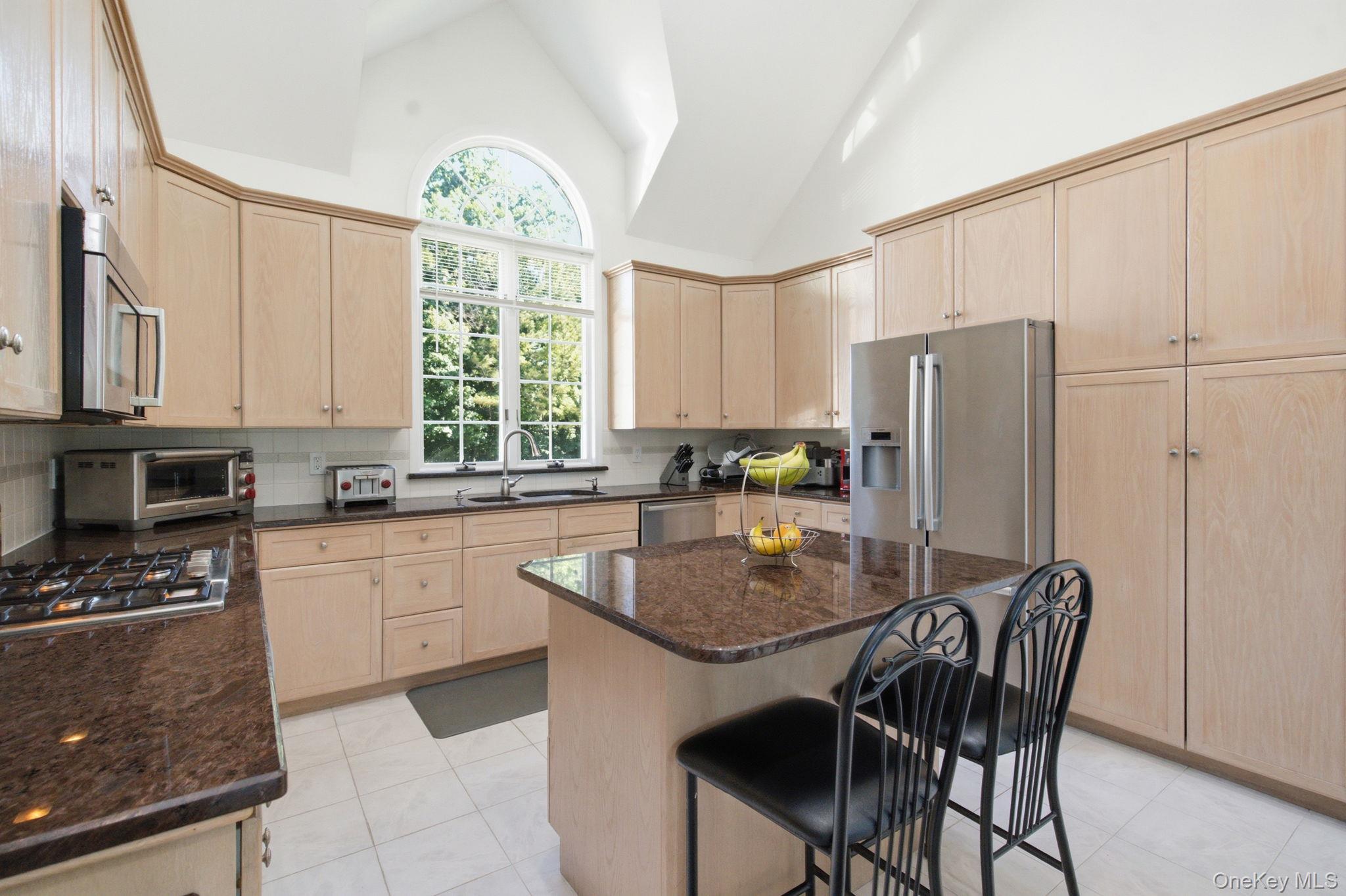 15 Ellis Drive, Unit 13 photo 14