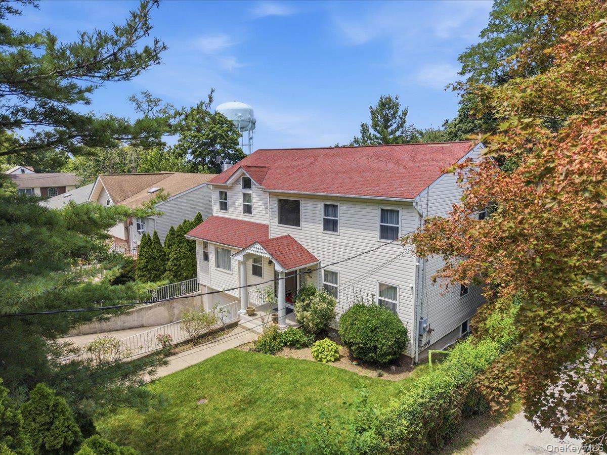 70 Manor Drive – For Sale photo 2