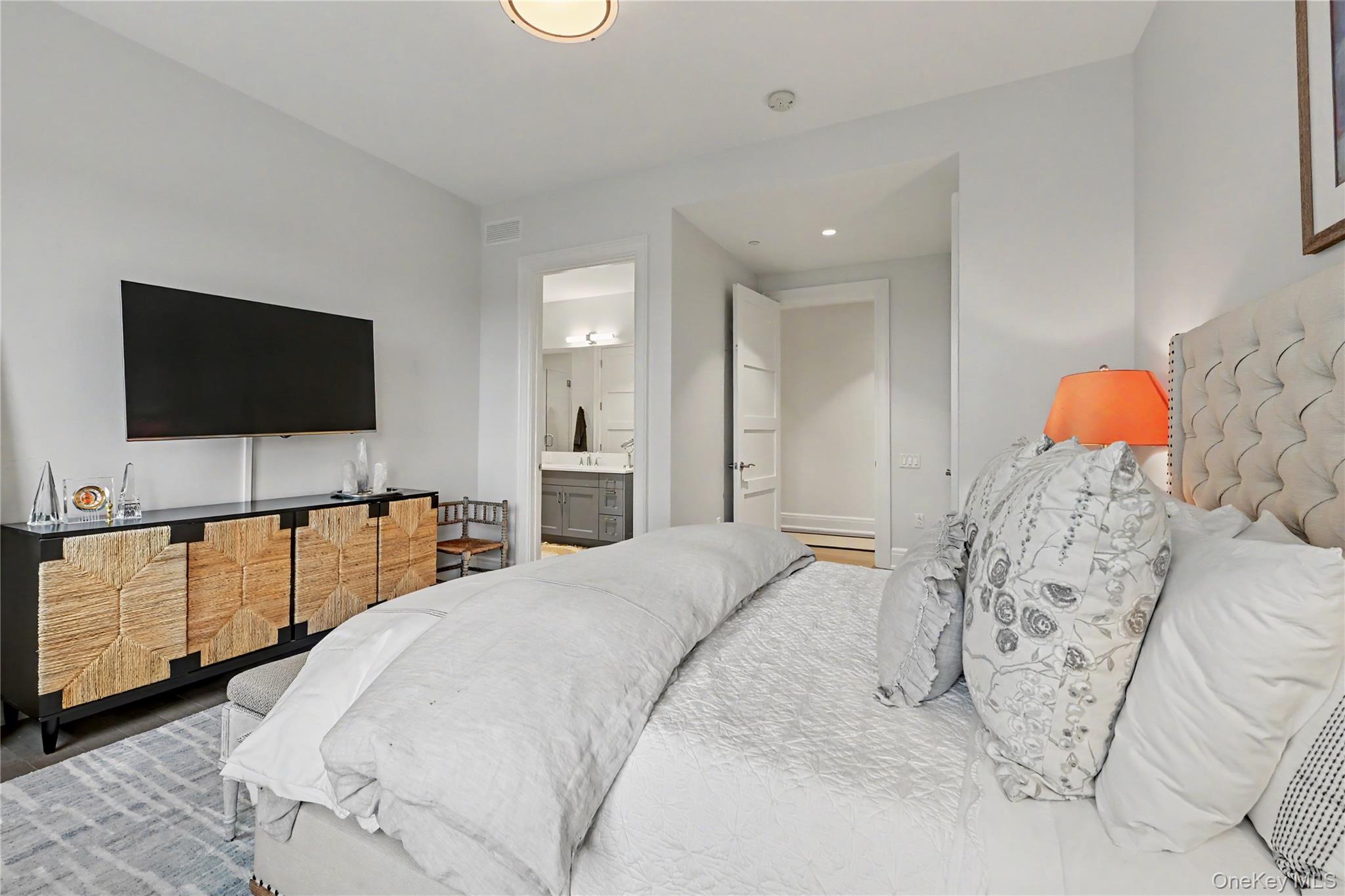 740 Davenport Avenue, Unit 1 photo 29
