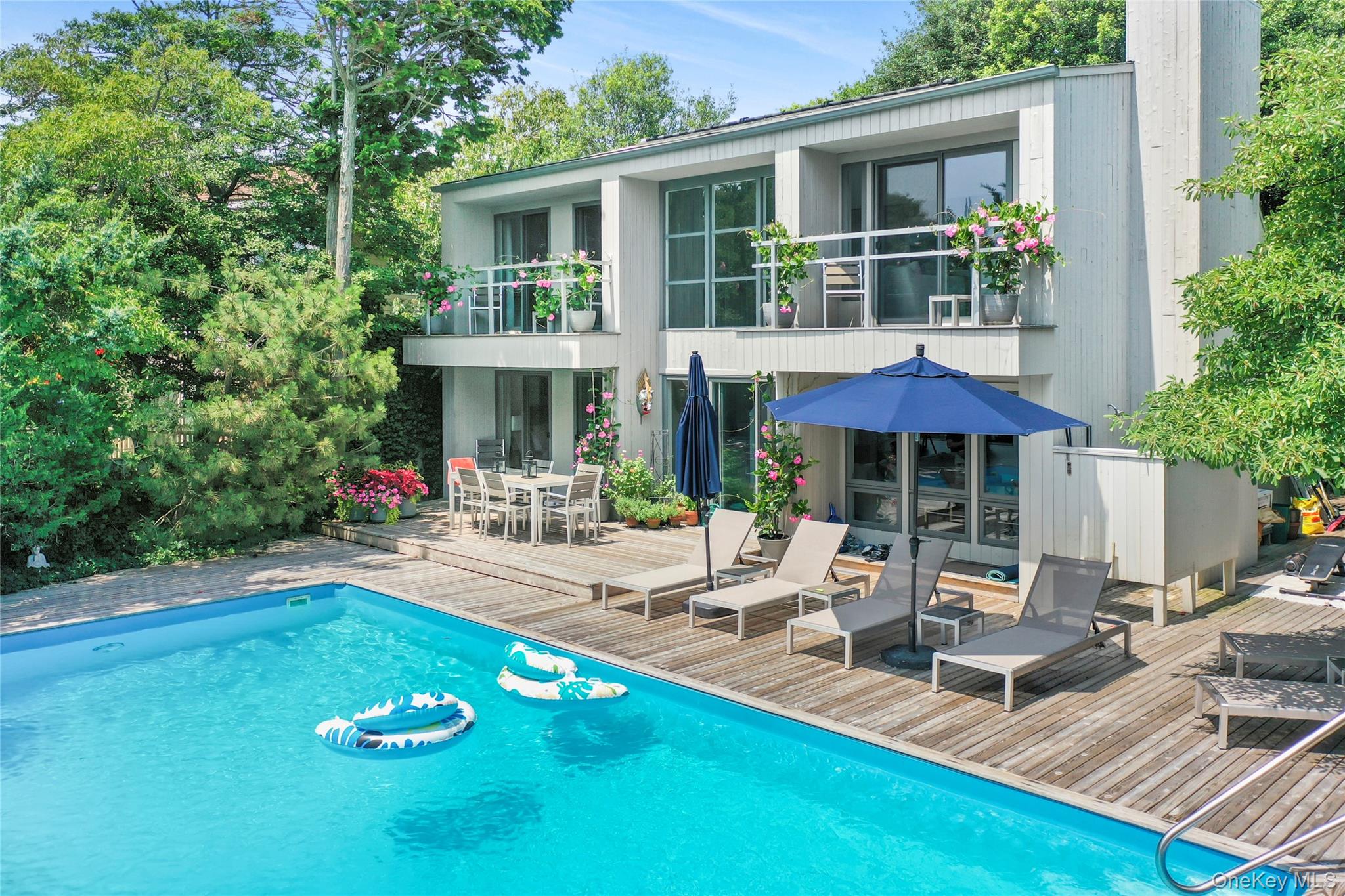 77 Bay Walk – For Sale