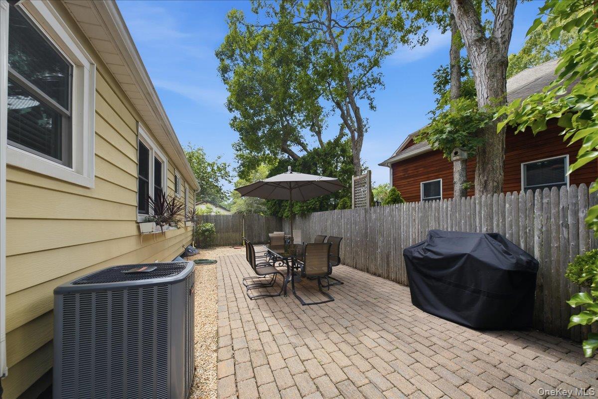 10 Graham Road – For Sale photo 24