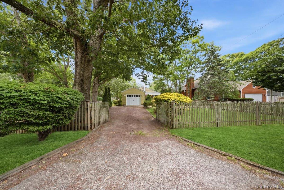 10 Graham Road – For Sale photo 8