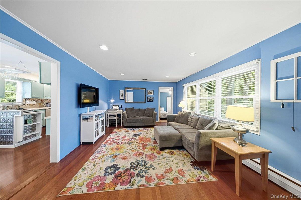 10 Graham Road – For Sale photo 9