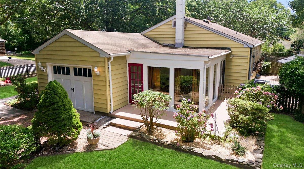 10 Graham Road – For Sale photo 2