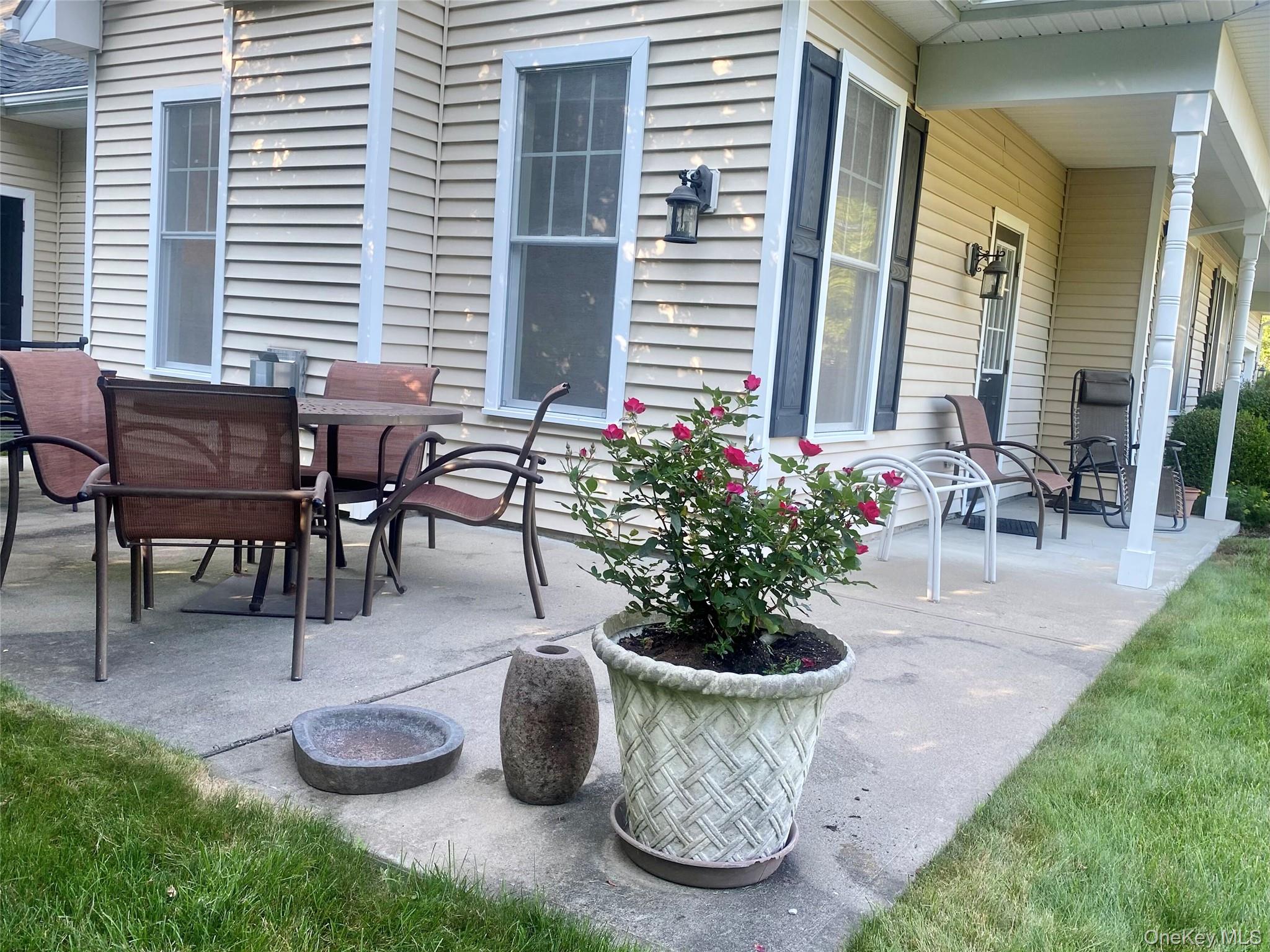 10 Maggie May Way – For Sale photo 7