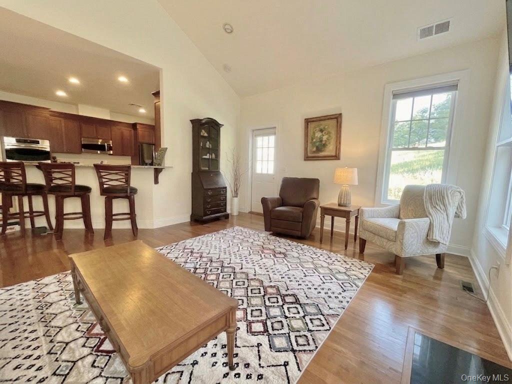 10 Maggie May Way – For Sale photo 3