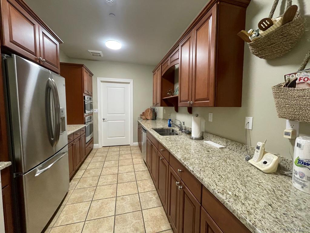10 Maggie May Way – For Sale photo 31