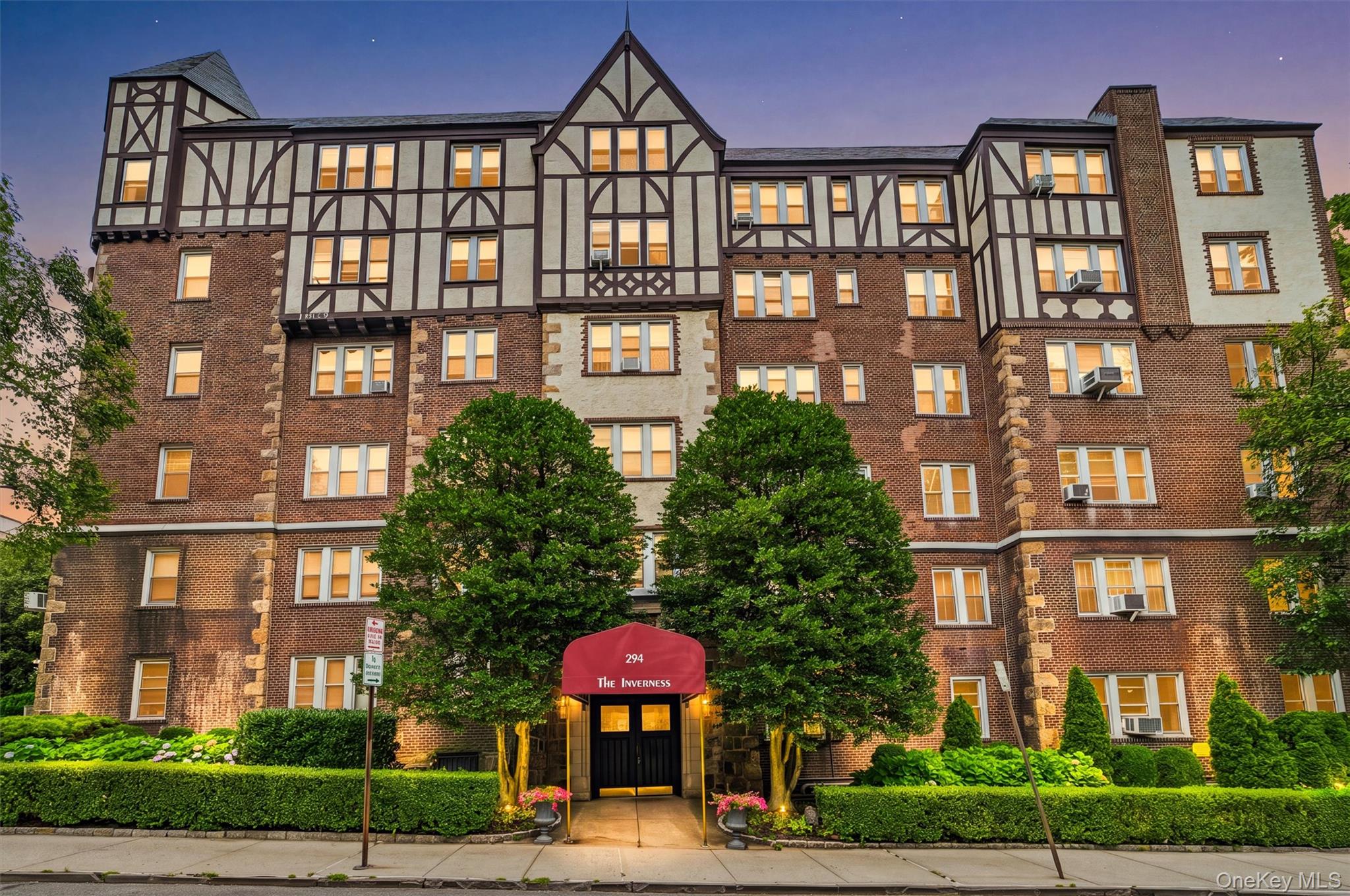 294 Bronxville Road, Unit 1F