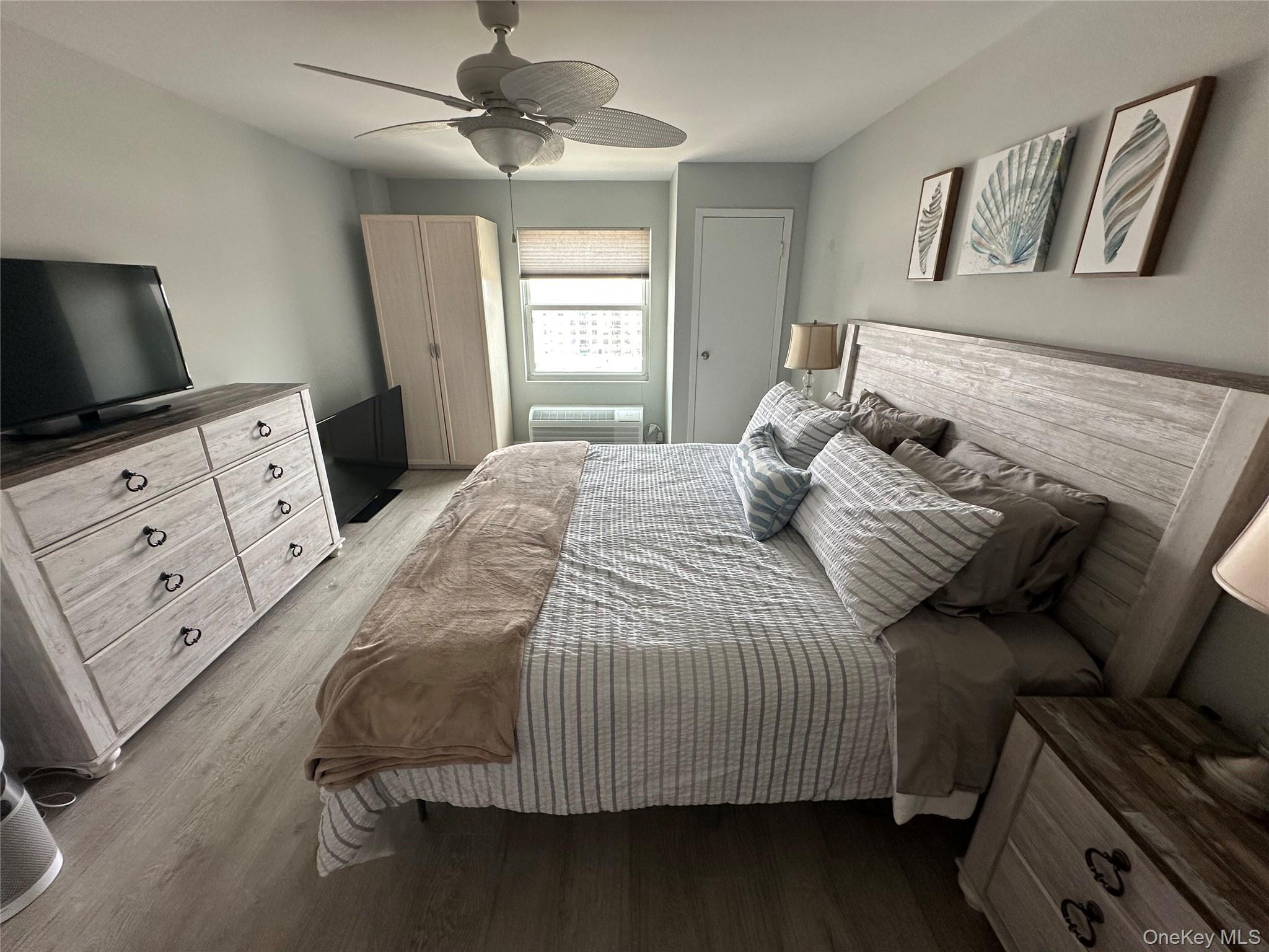 360 Shore Road, Unit 8H photo 12