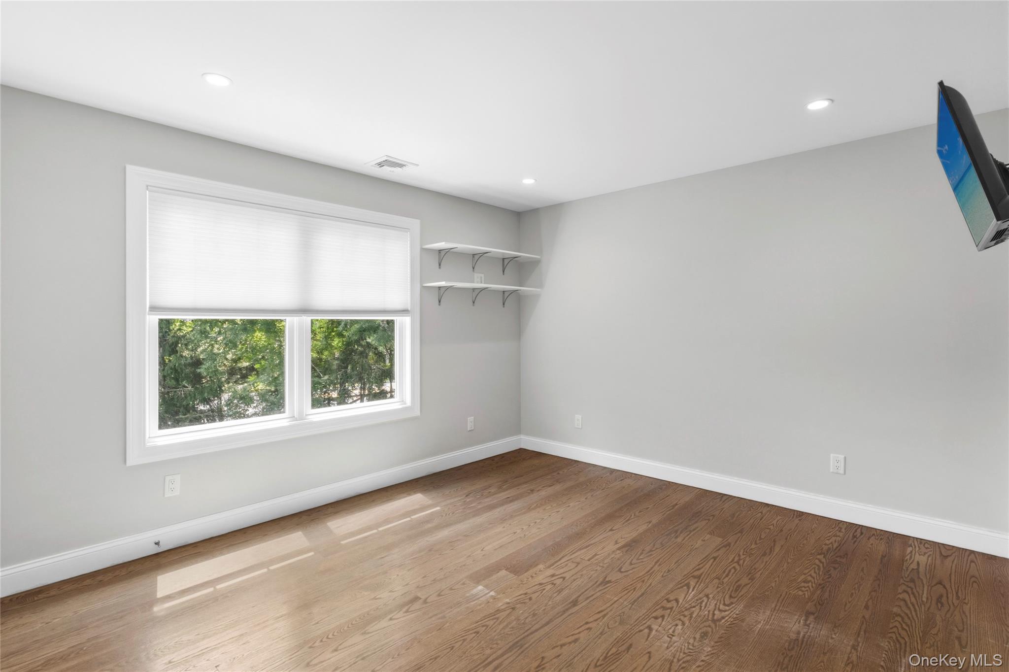 134 Montauk Highway – For Sale photo 22