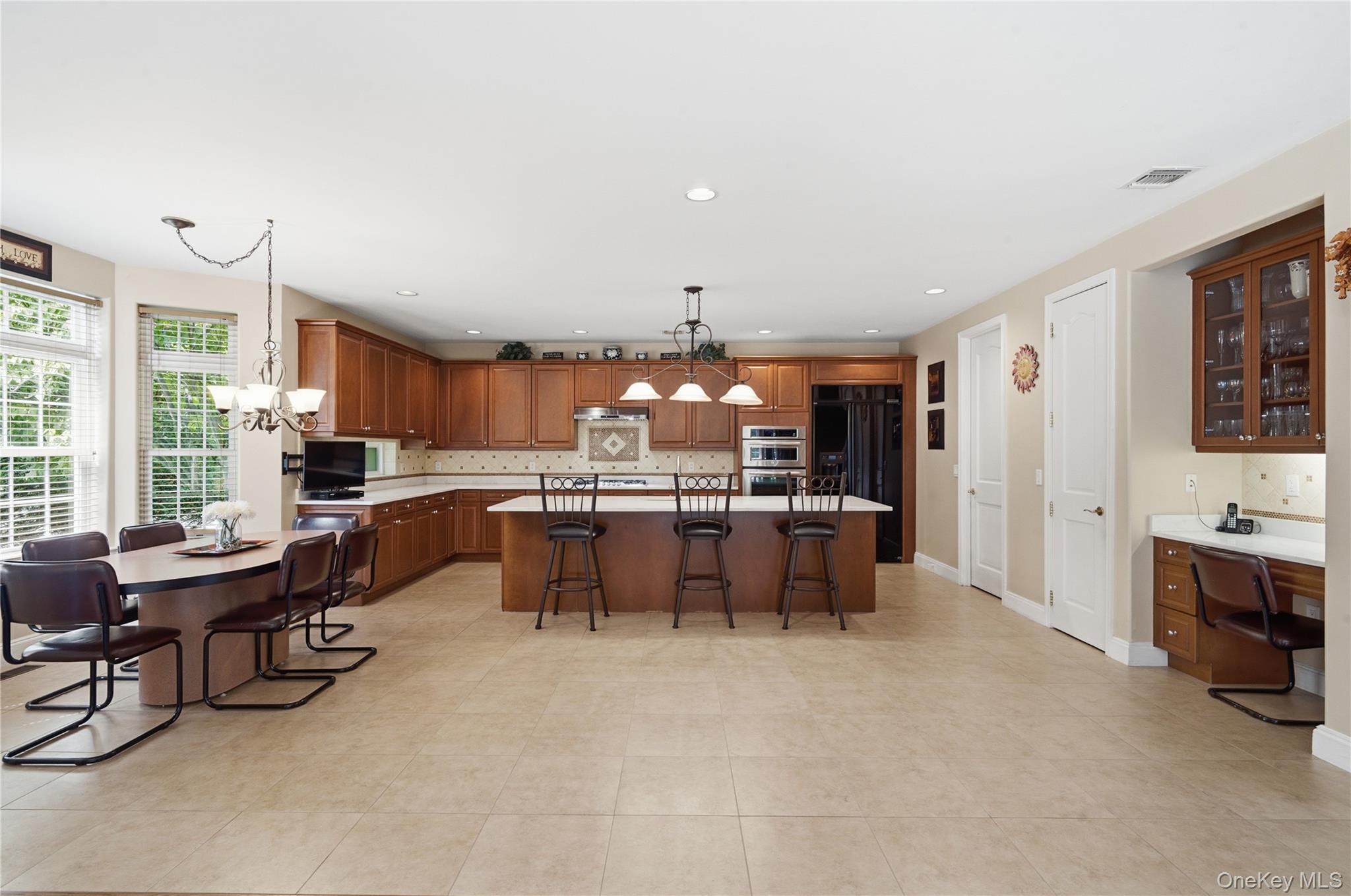35 Monterrey Drive – For Sale photo 13