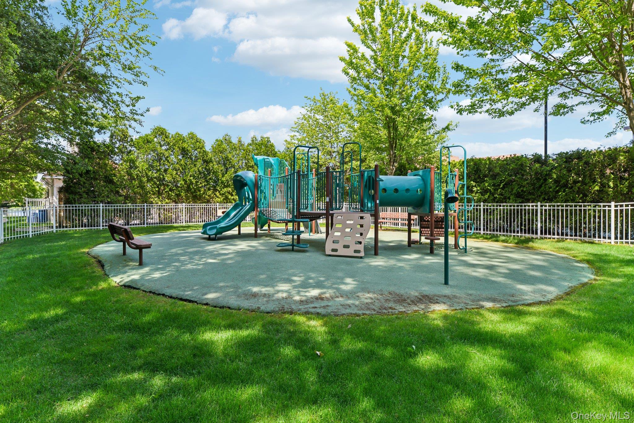 35 Monterrey Drive – For Sale photo 47