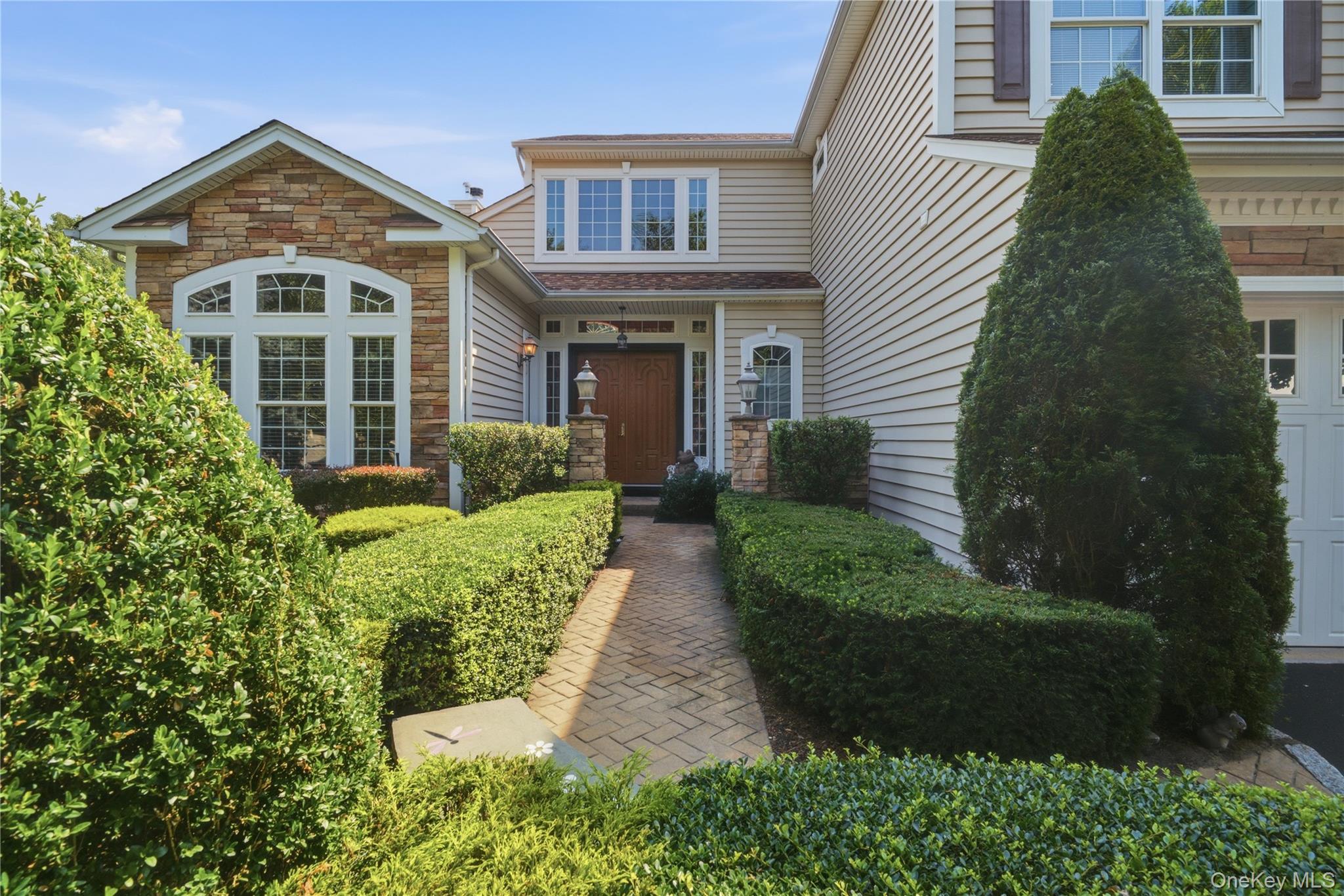 35 Monterrey Drive – For Sale photo 2