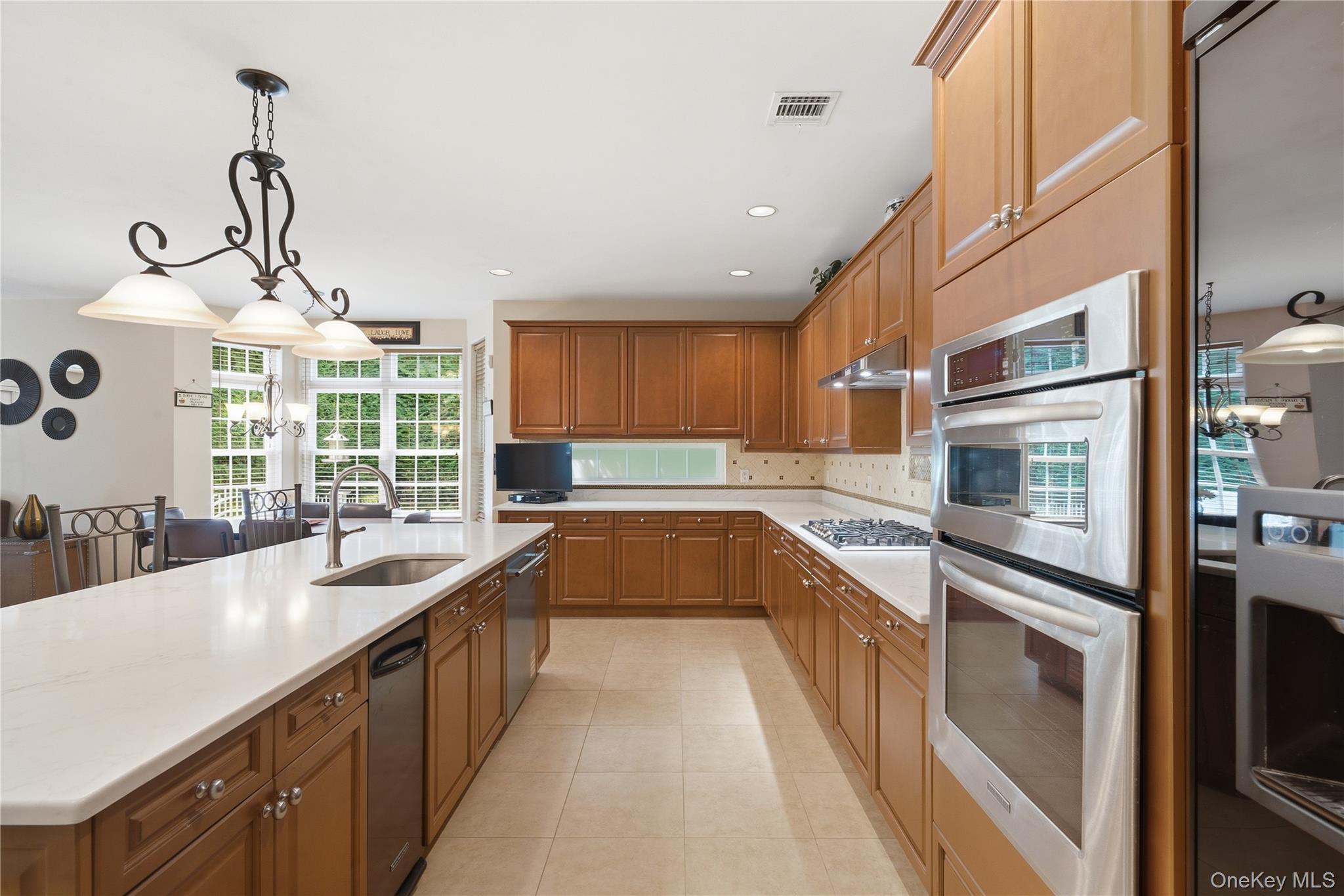 35 Monterrey Drive – For Sale photo 12