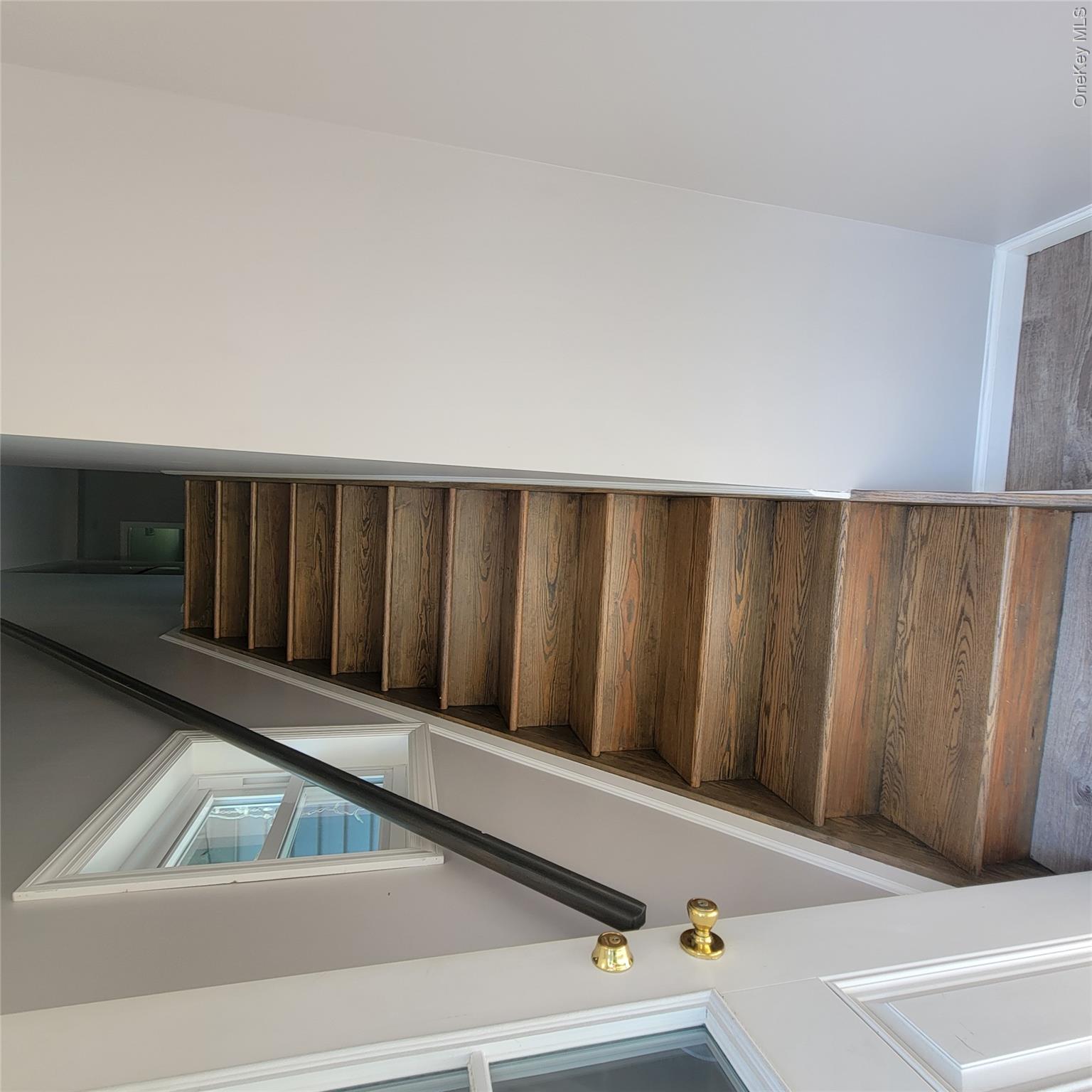 23 Tuthill Street, Unit 2nd Floor photo 2