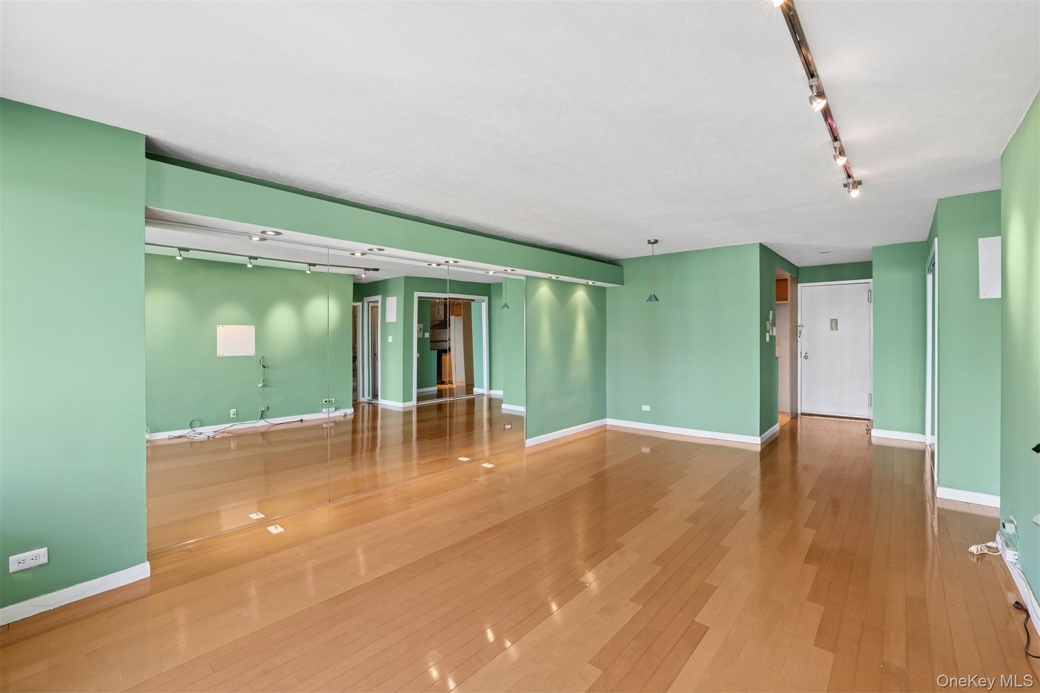 18-15 215th Street, Unit 15L photo 6