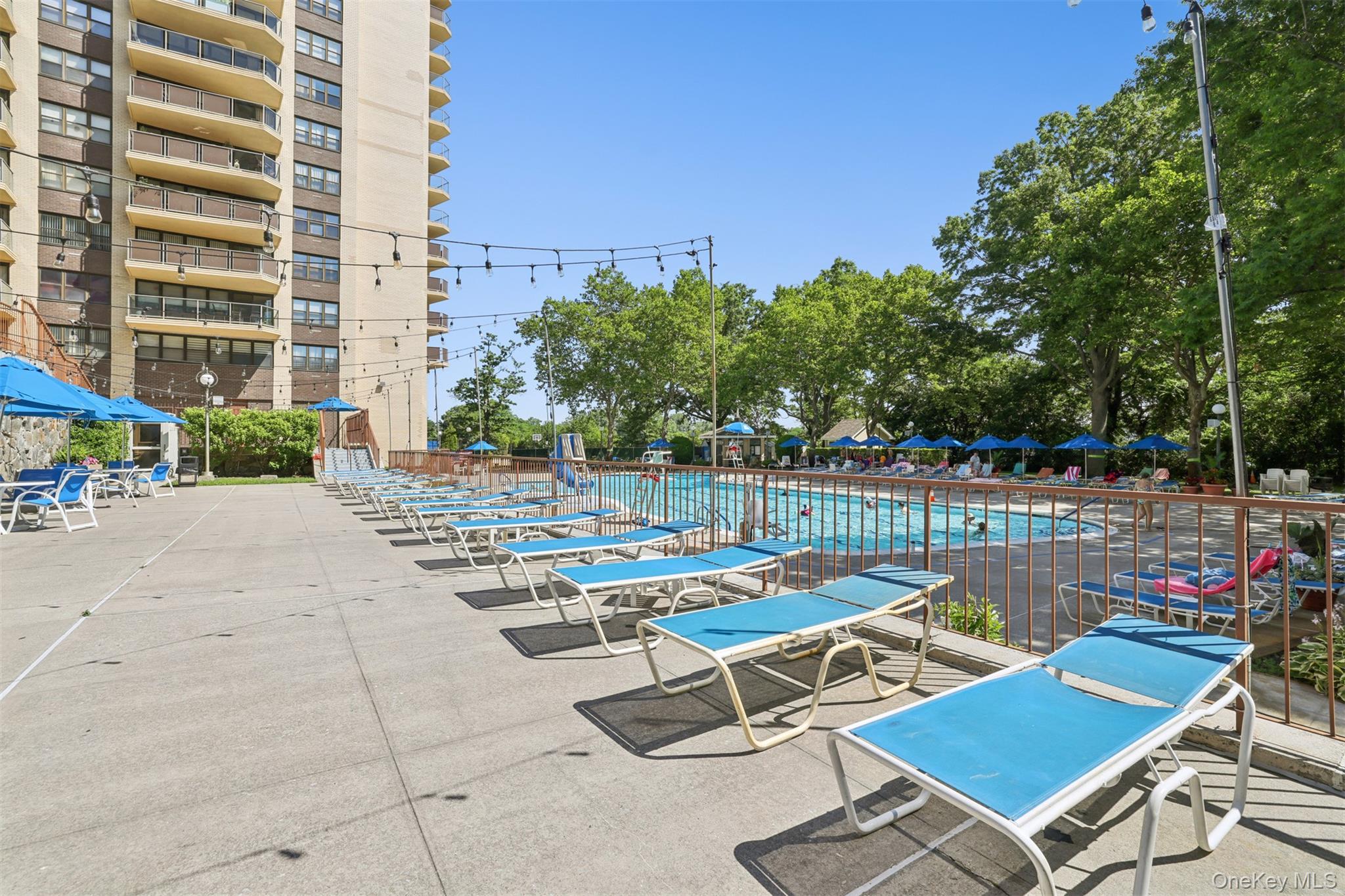 18-15 215th Street, Unit 15L photo 15