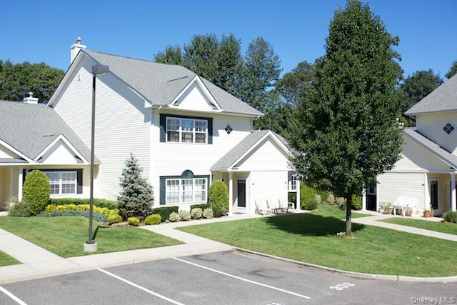 216 Center Court, Unit 216 photo 2