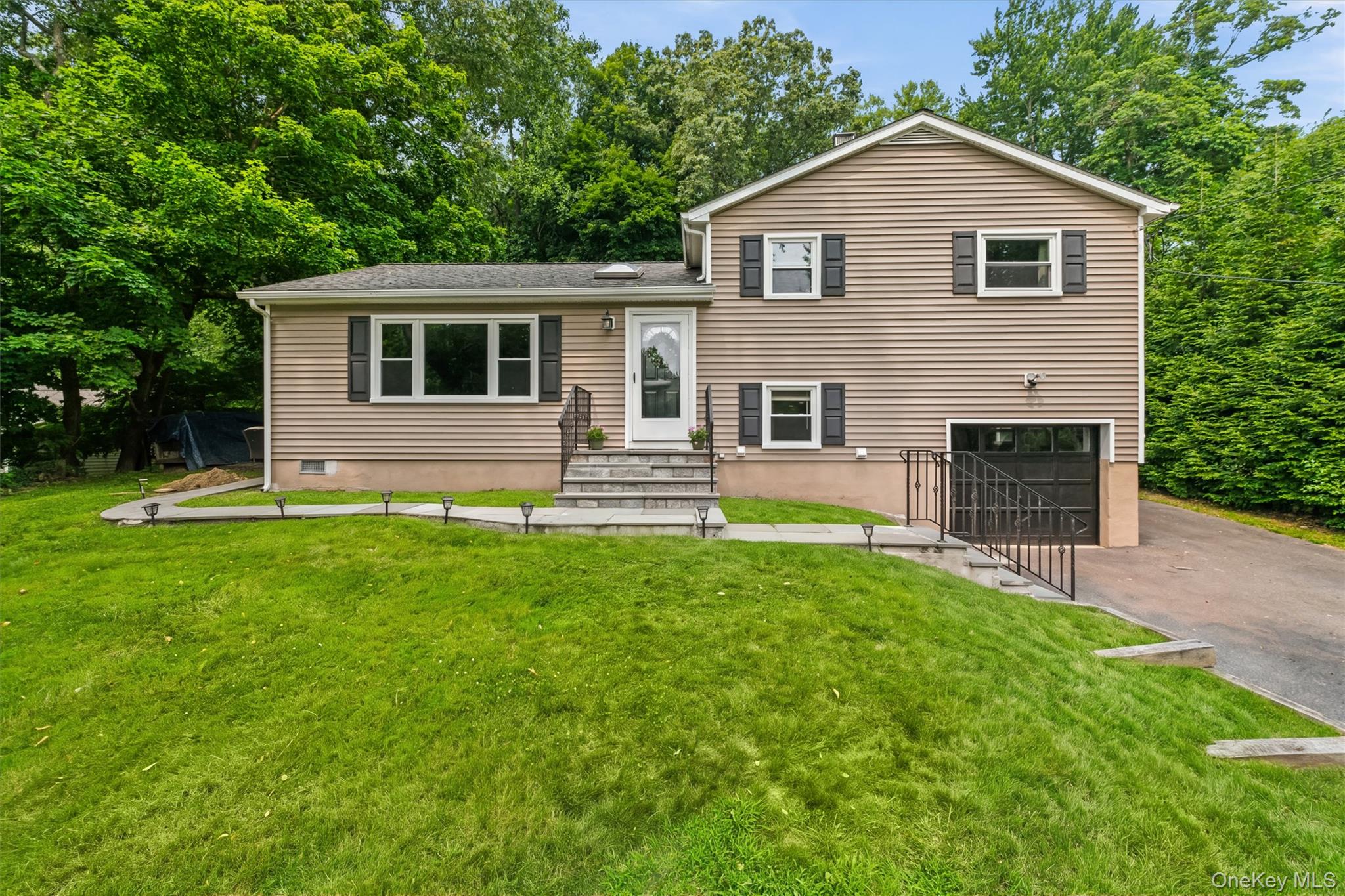 17 Ridge Road – For Sale
