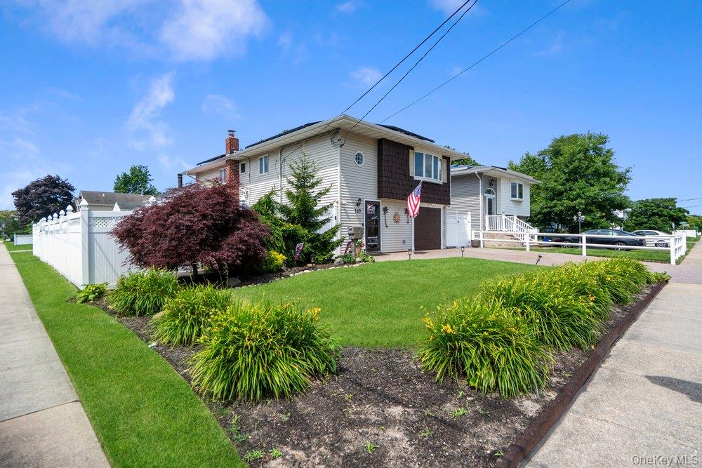 169 Wyona Avenue – For Sale photo 3