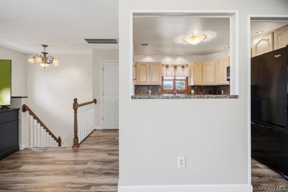 169 Wyona Avenue – For Sale photo 11