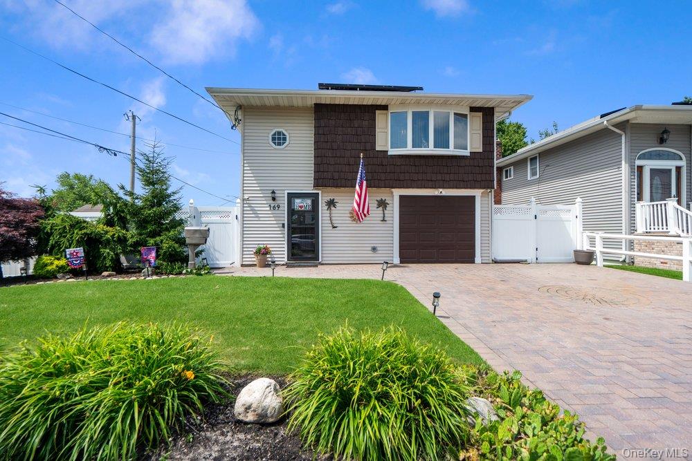 169 Wyona Avenue – For Sale