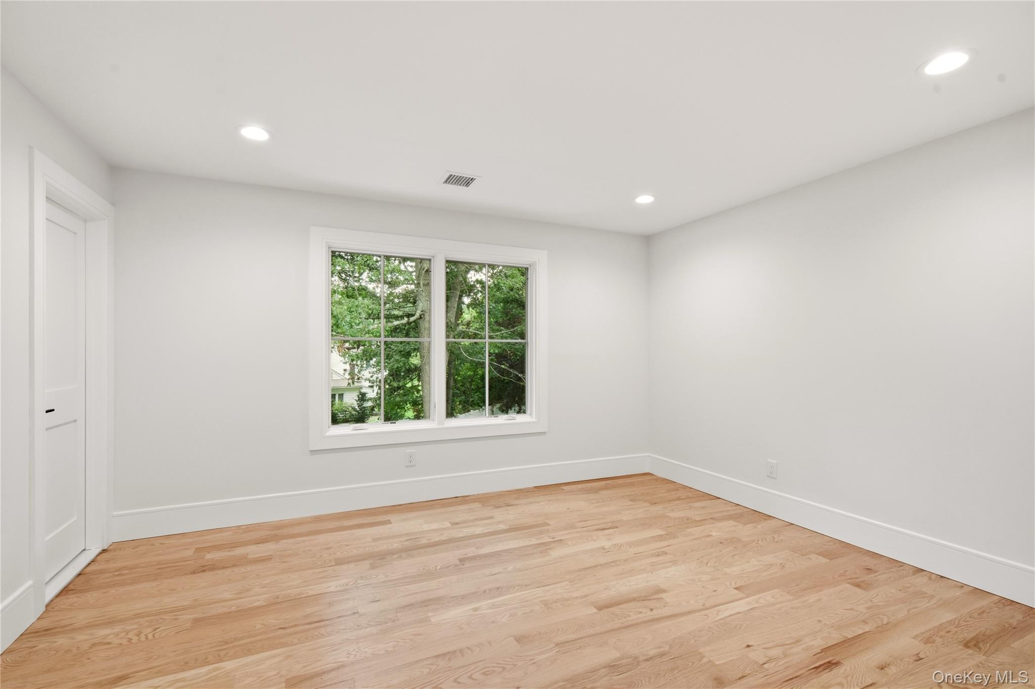 654 Caledonia Road – For Sale photo 27