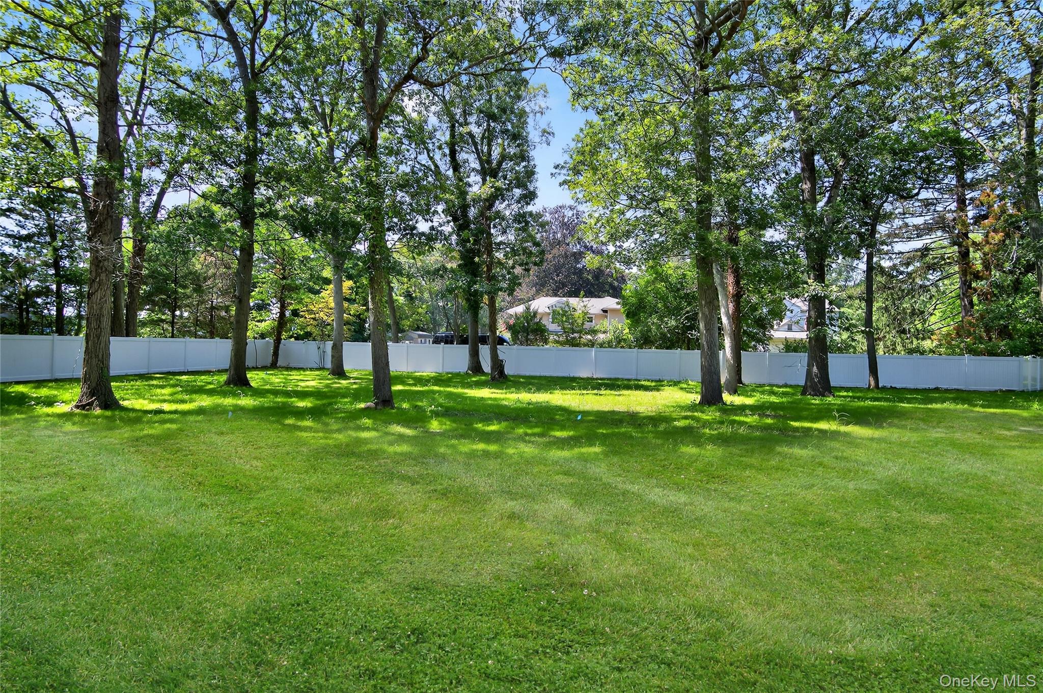 654 Caledonia Road – For Sale photo 33