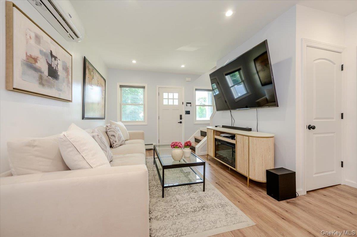 35 Rose Street – For Sale photo 6